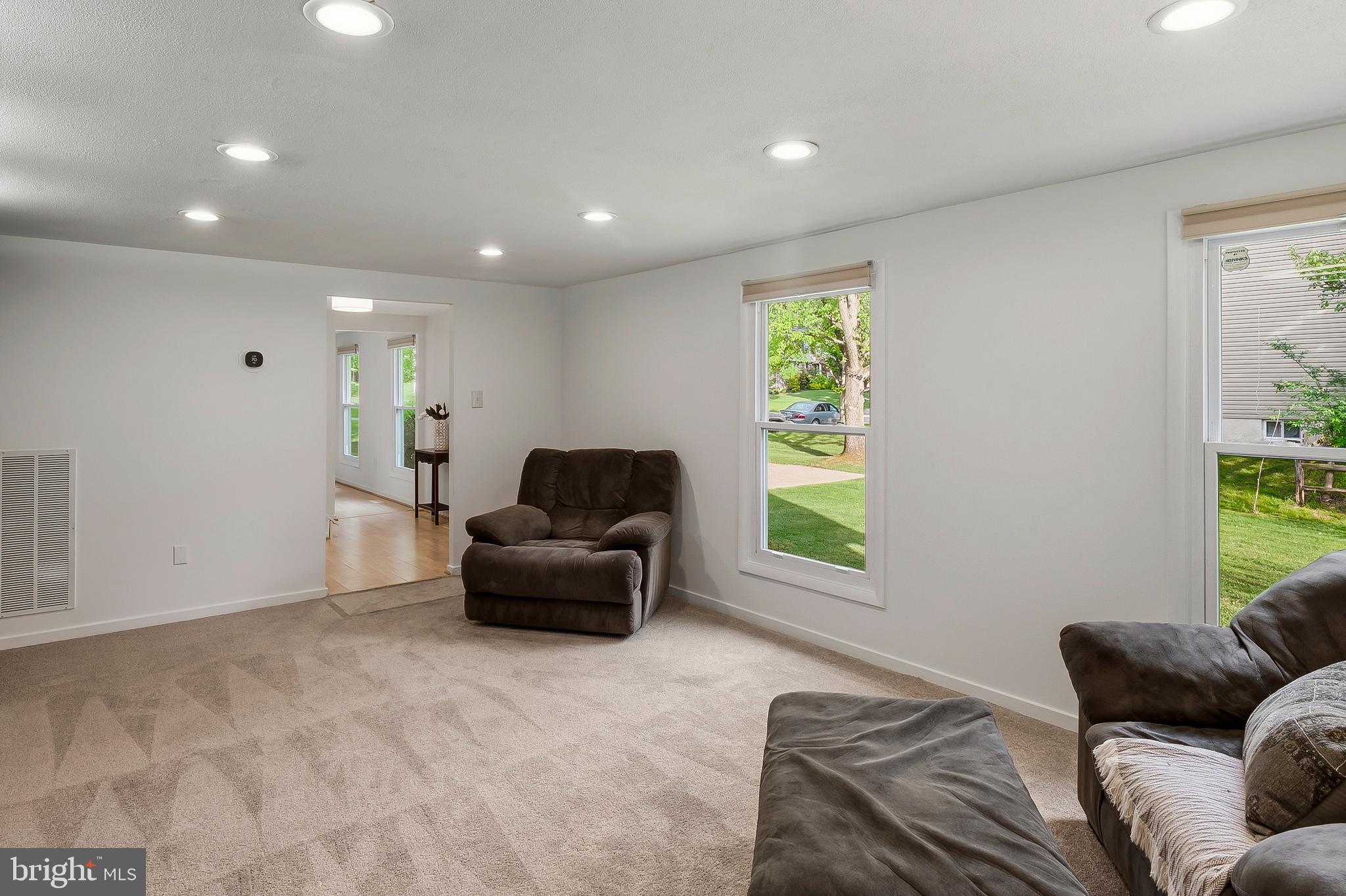 VILLAGE OF OWEN BROWN - Residential
