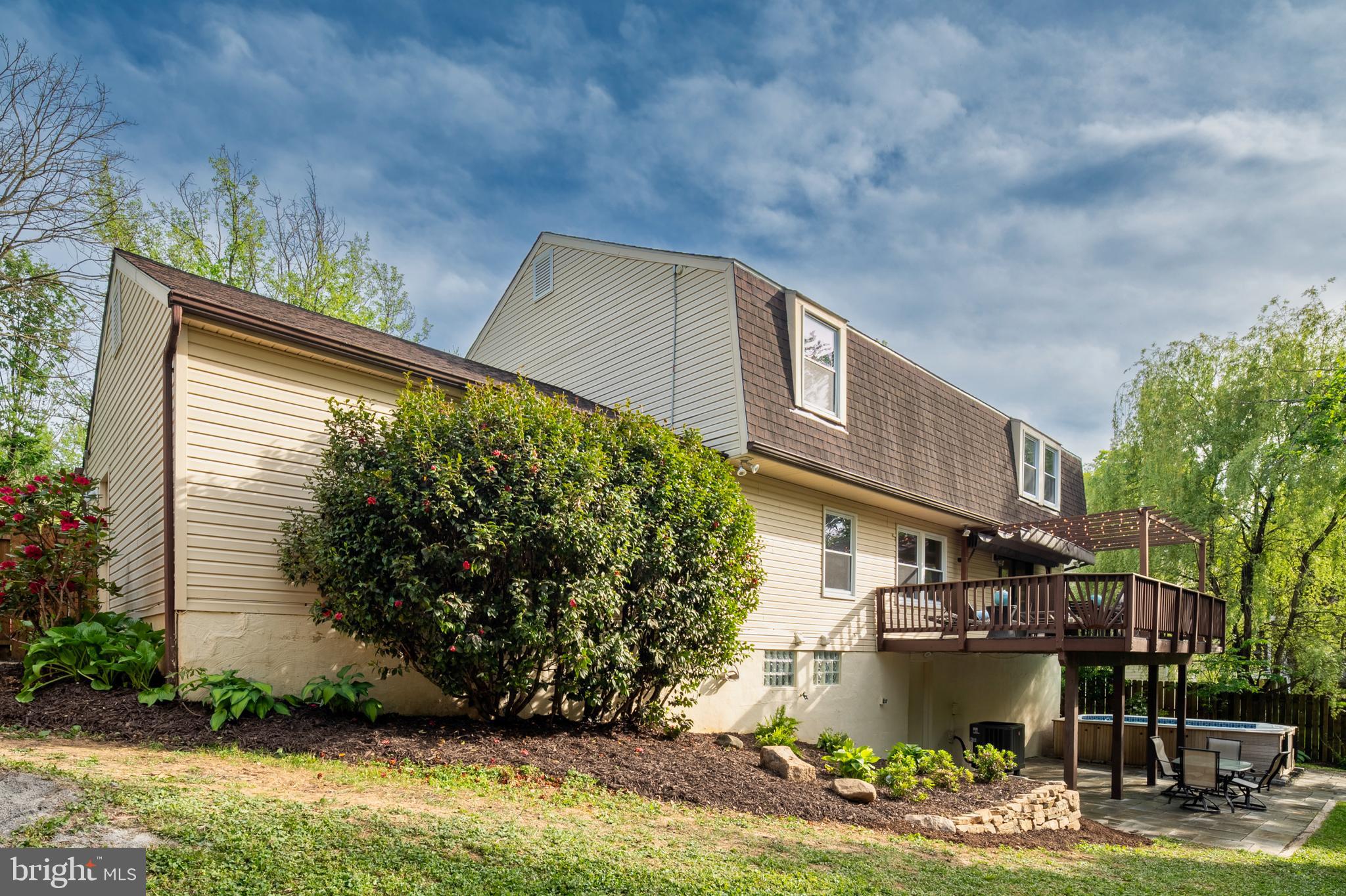 VILLAGE OF OWEN BROWN - Residential