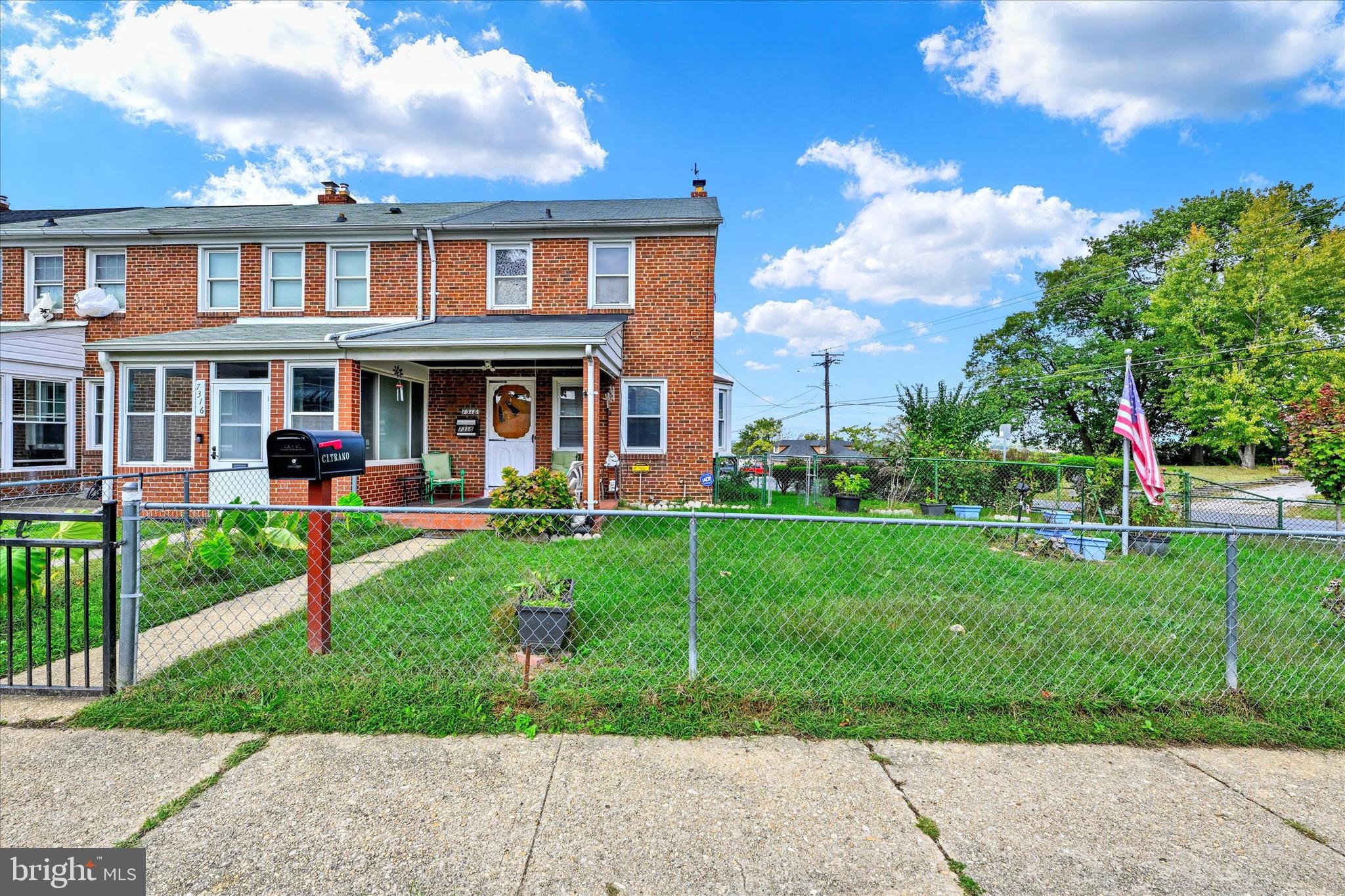 7318 BRIDGEWOOD DRIVE