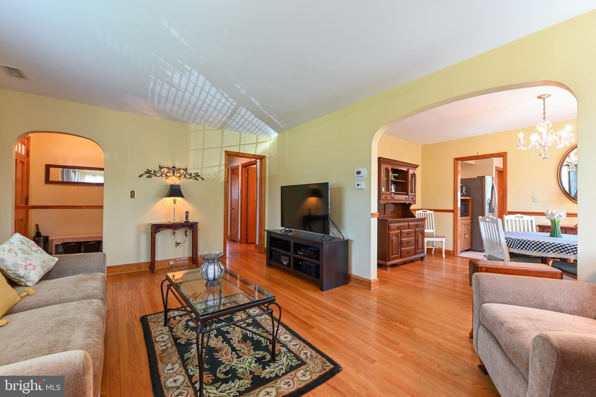 EAST LINTHICUM HEIGHTS - Residential