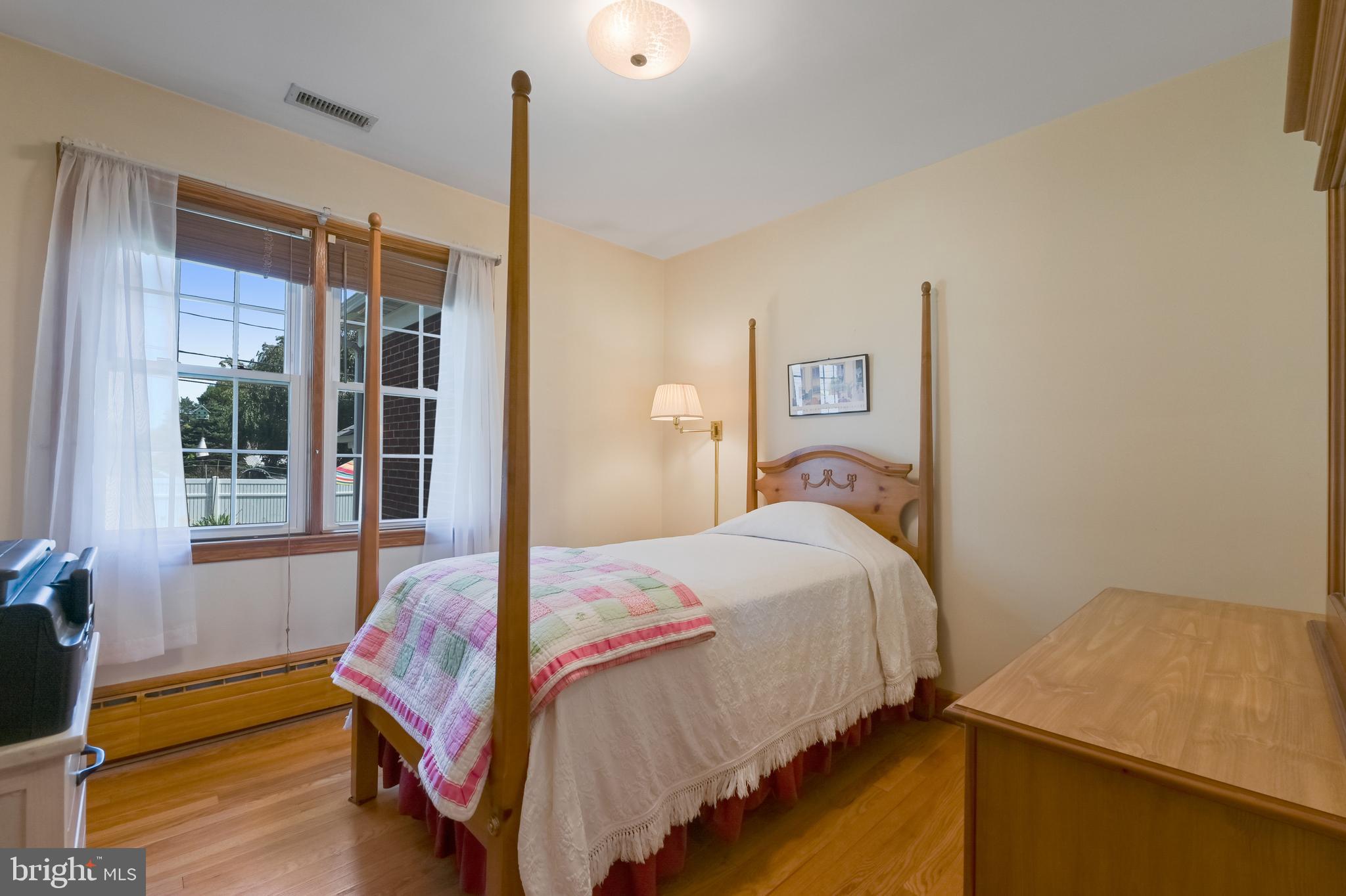 EAST LINTHICUM HEIGHTS - Residential