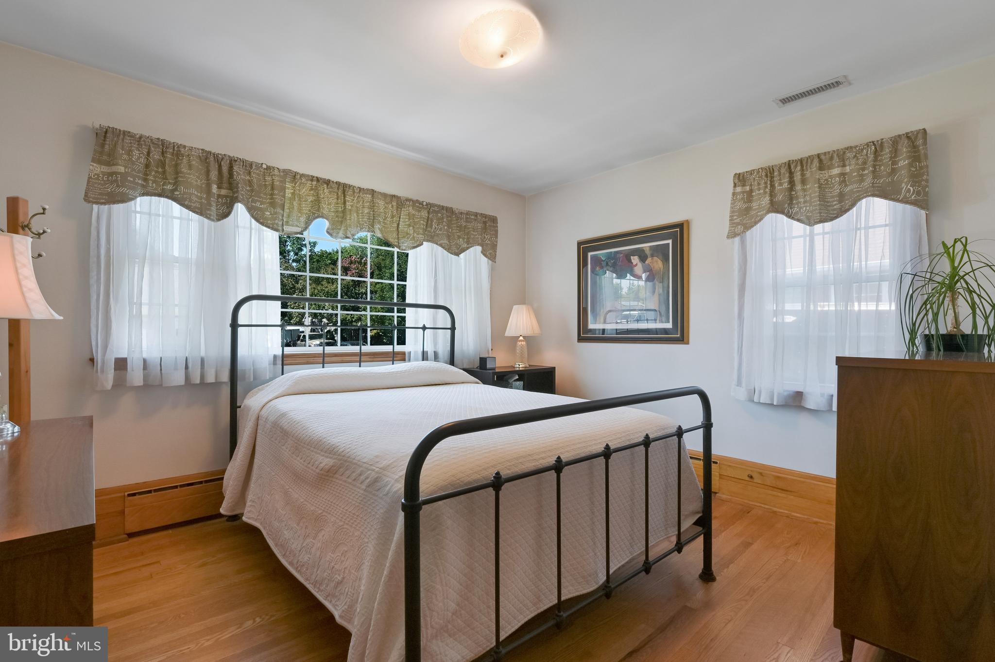 EAST LINTHICUM HEIGHTS - Residential