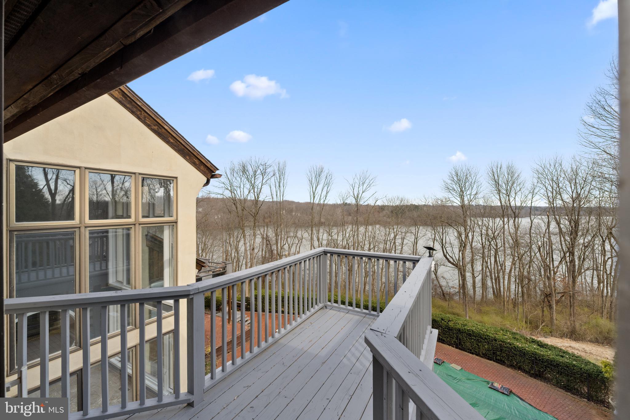 SPRINGTON POINTE - Residential