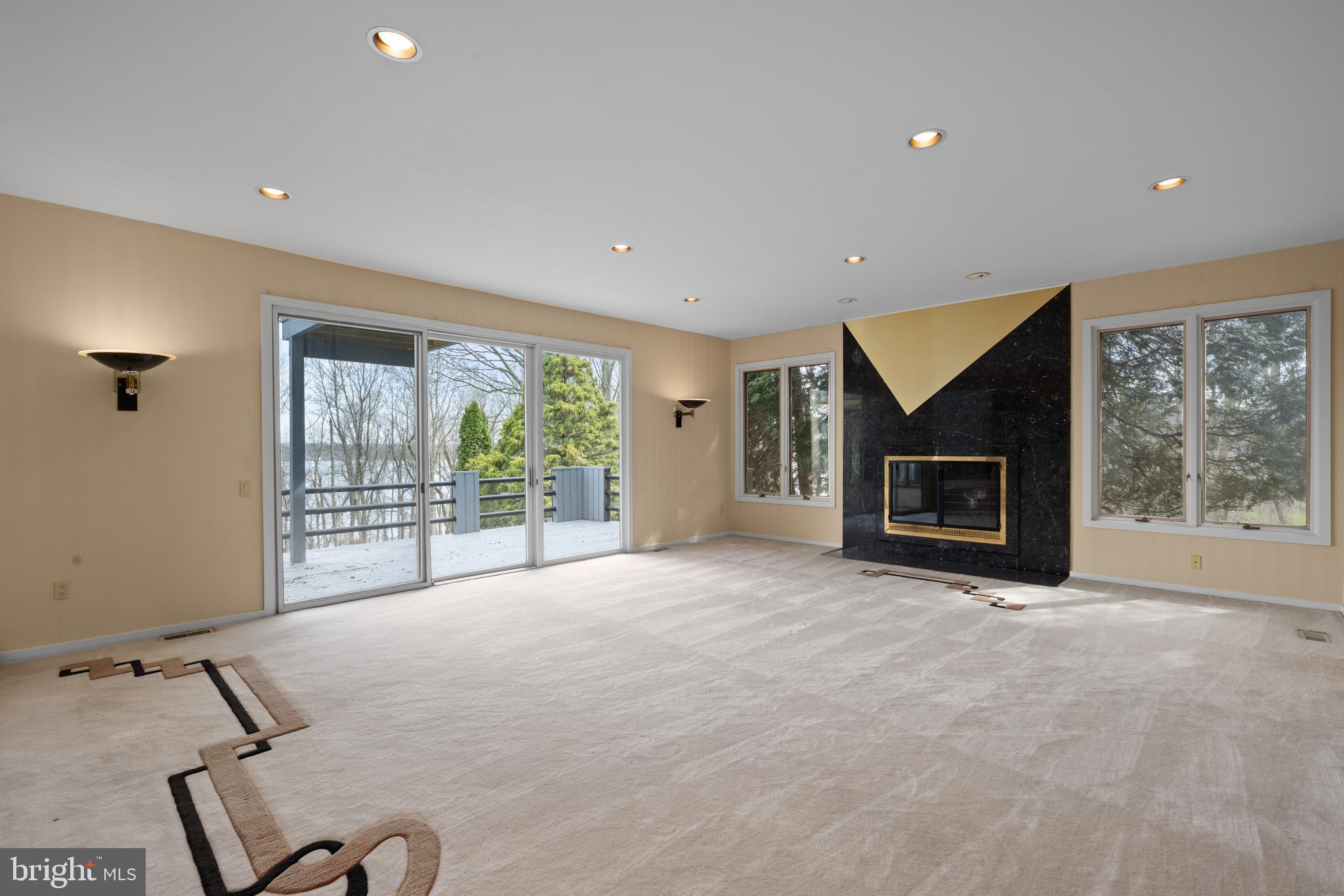 SPRINGTON POINTE - Residential