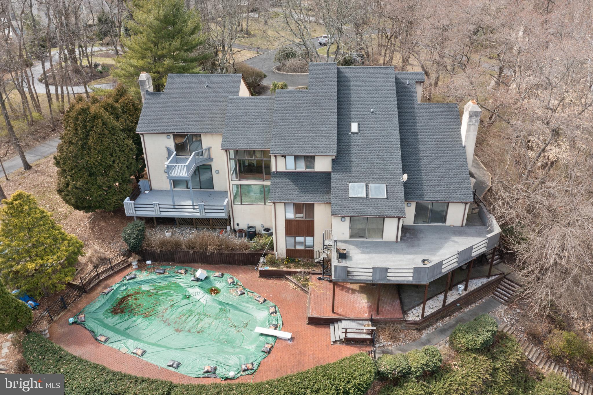 SPRINGTON POINTE - Residential