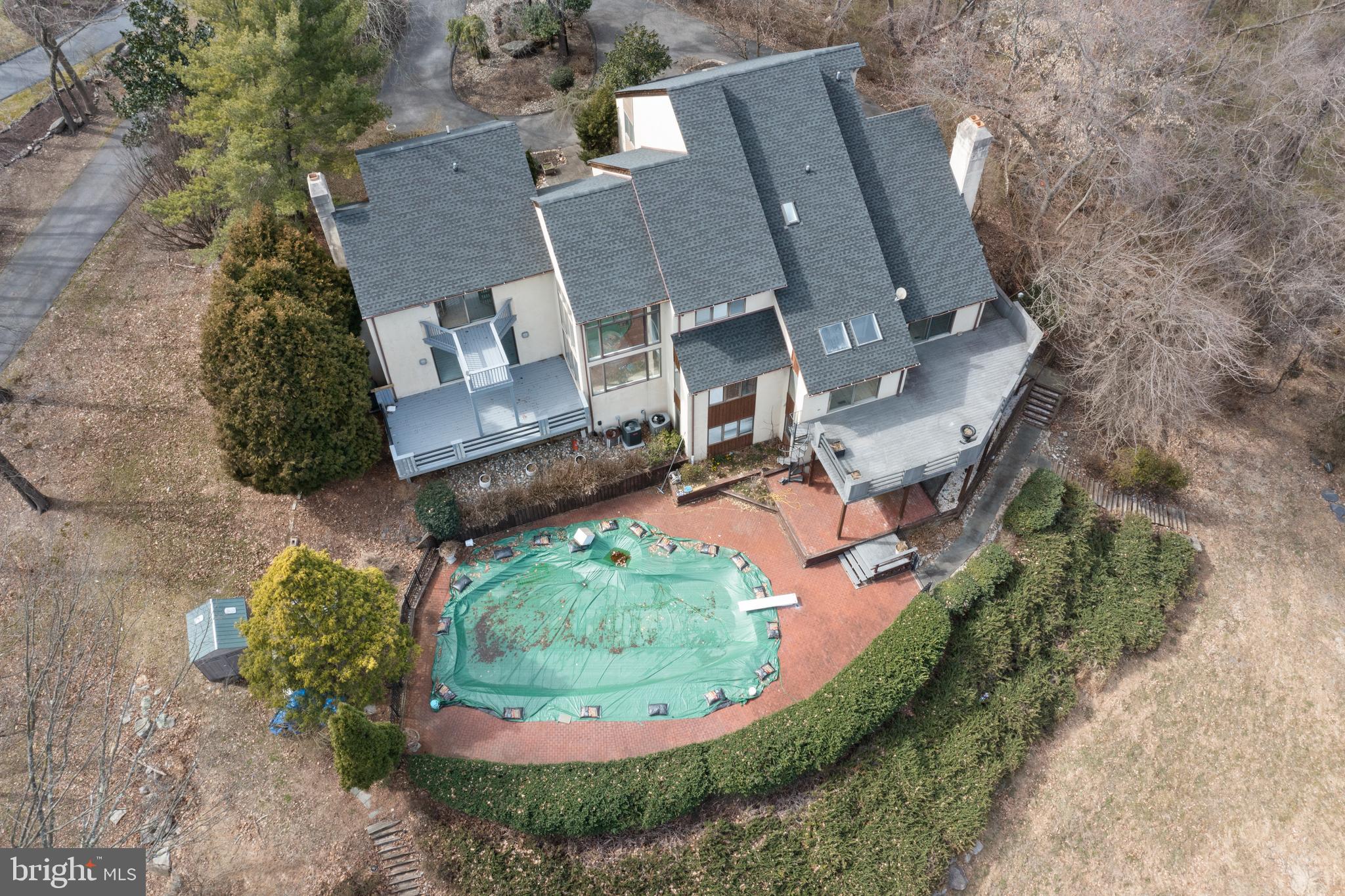 SPRINGTON POINTE - Residential