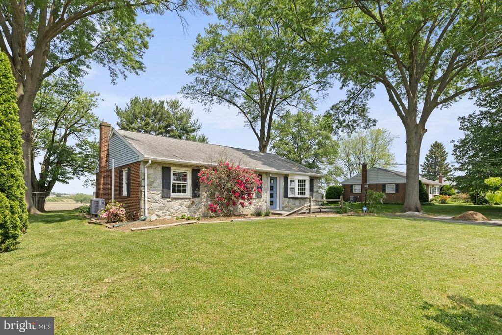 Photo of 282 SPRECHER RD, LANCASTER, PA 17603 (MLS # PALA2035212)