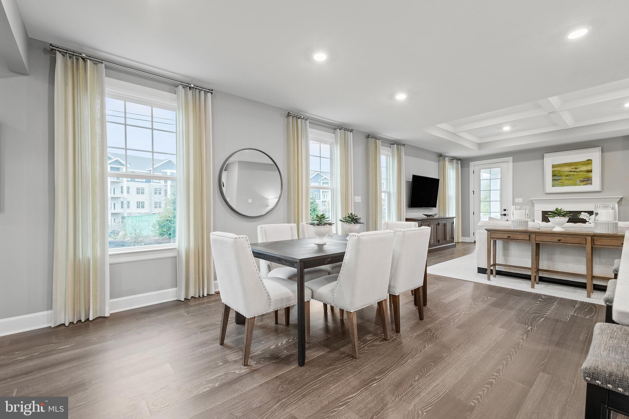 TWO RIVERS - Residential