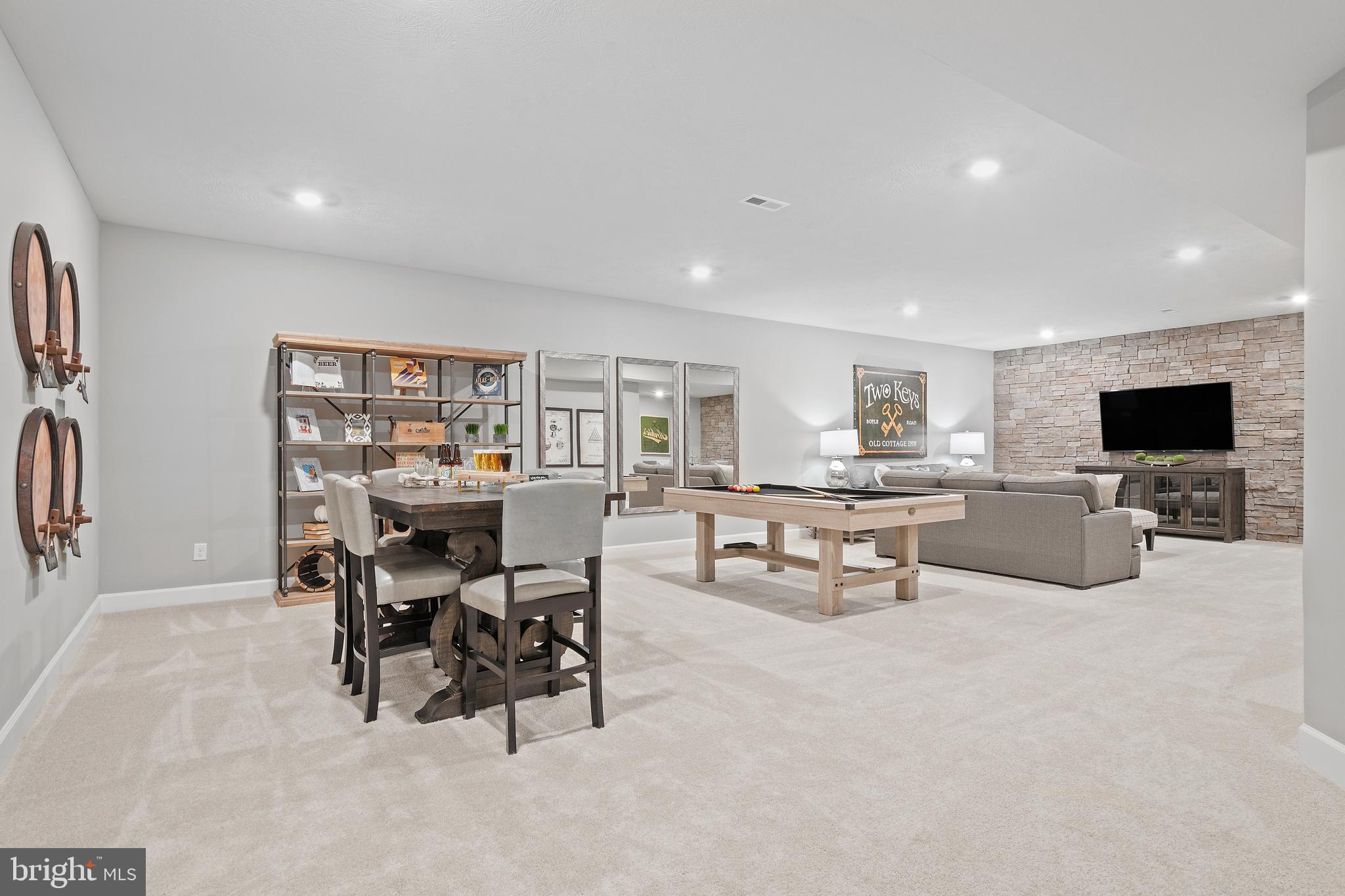 TWO RIVERS - Residential