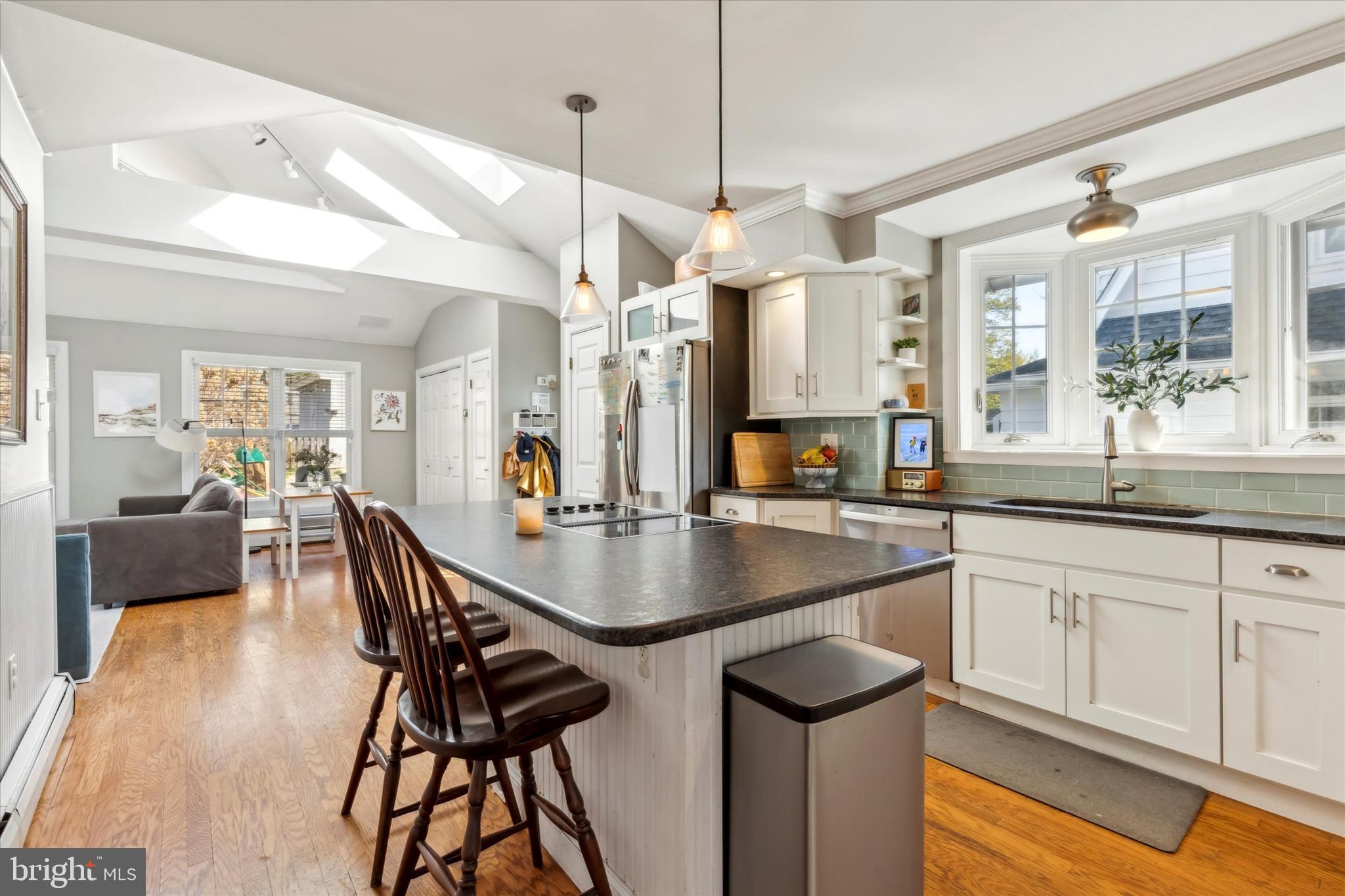 SOUTH WAYNE - Residential