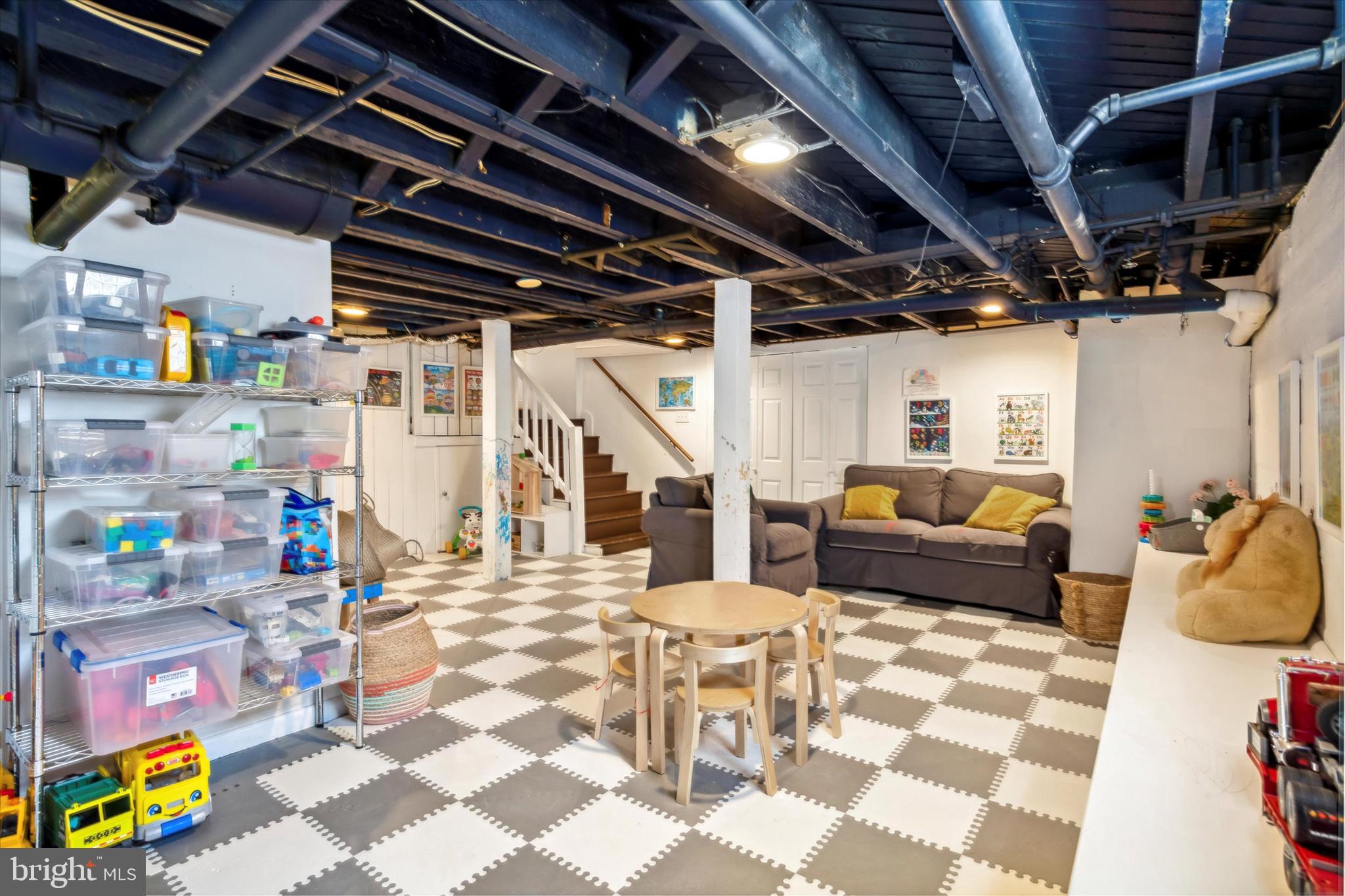 SOUTH WAYNE - Residential