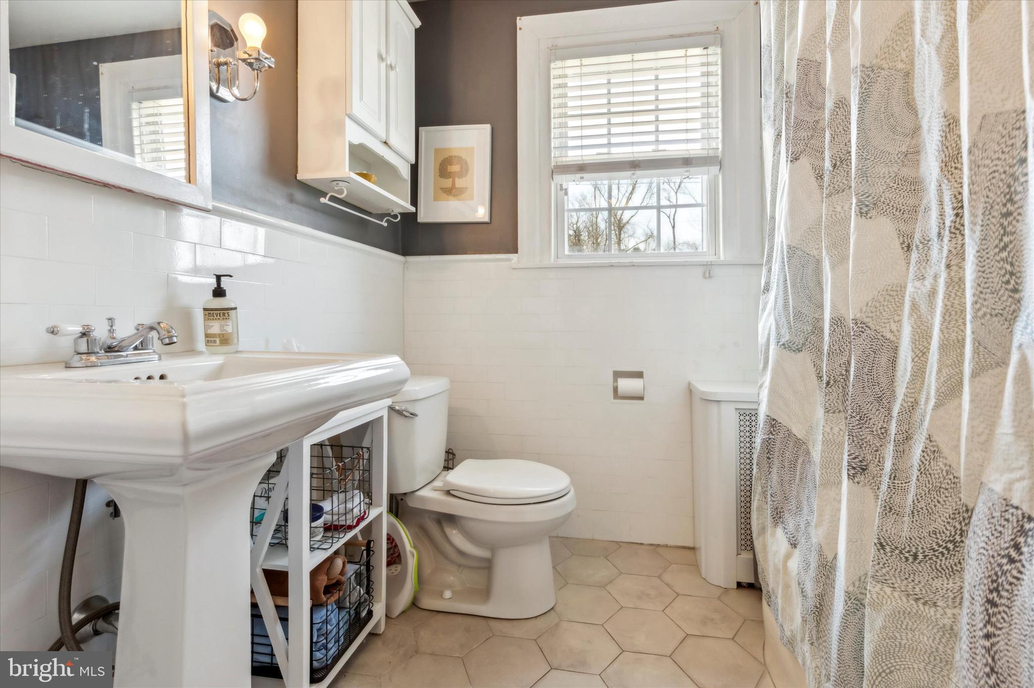 SOUTH WAYNE - Residential