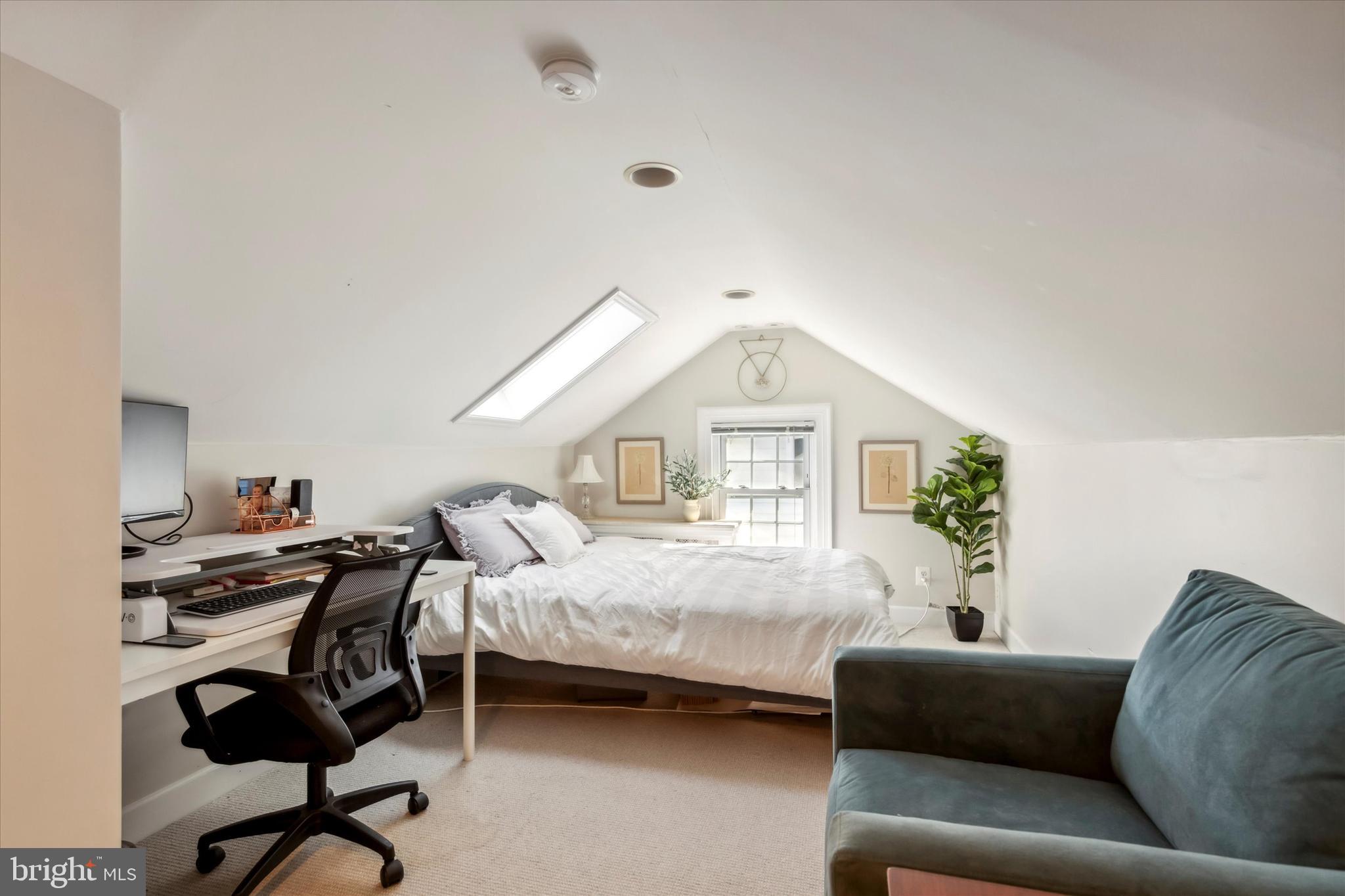 SOUTH WAYNE - Residential