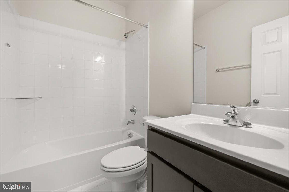 SNOWDEN BRIDGE - Residential Lease