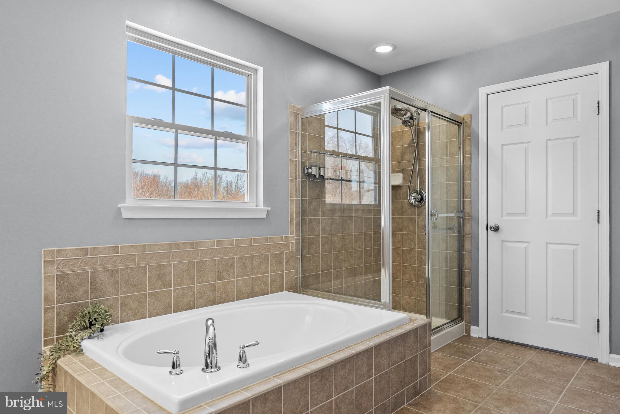 VISTAS AT GALLAHAN - Residential