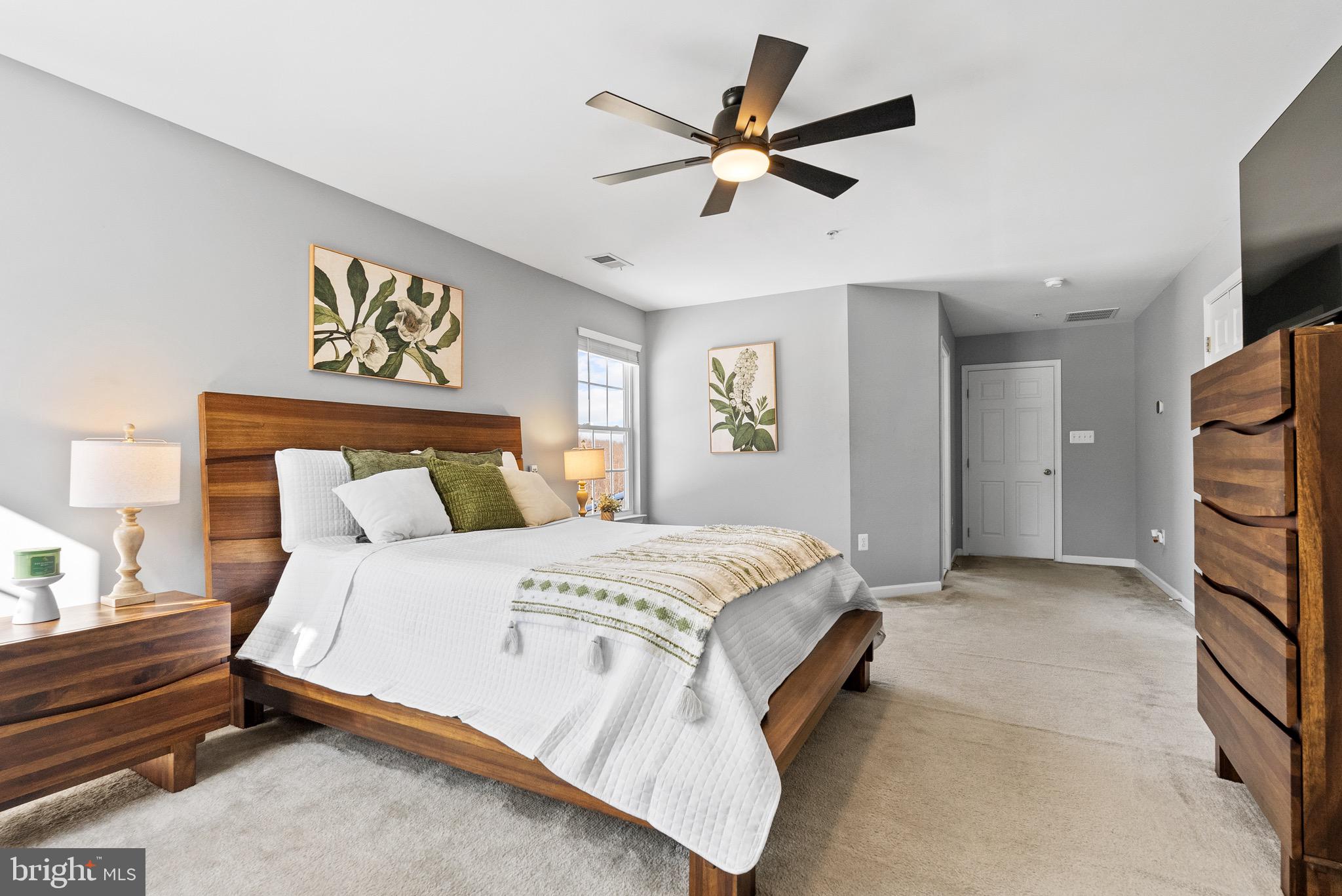 VISTAS AT GALLAHAN - Residential