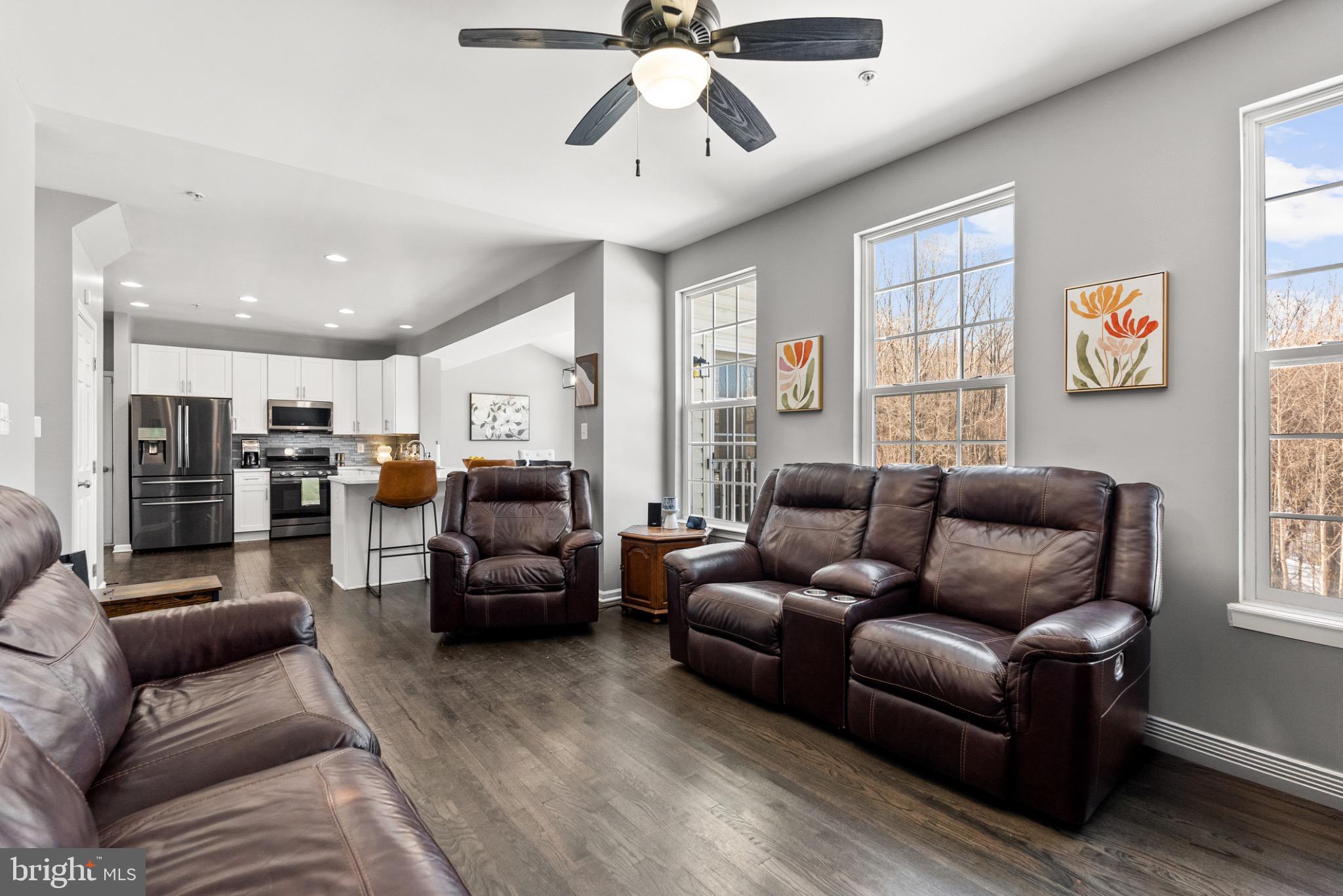 VISTAS AT GALLAHAN - Residential