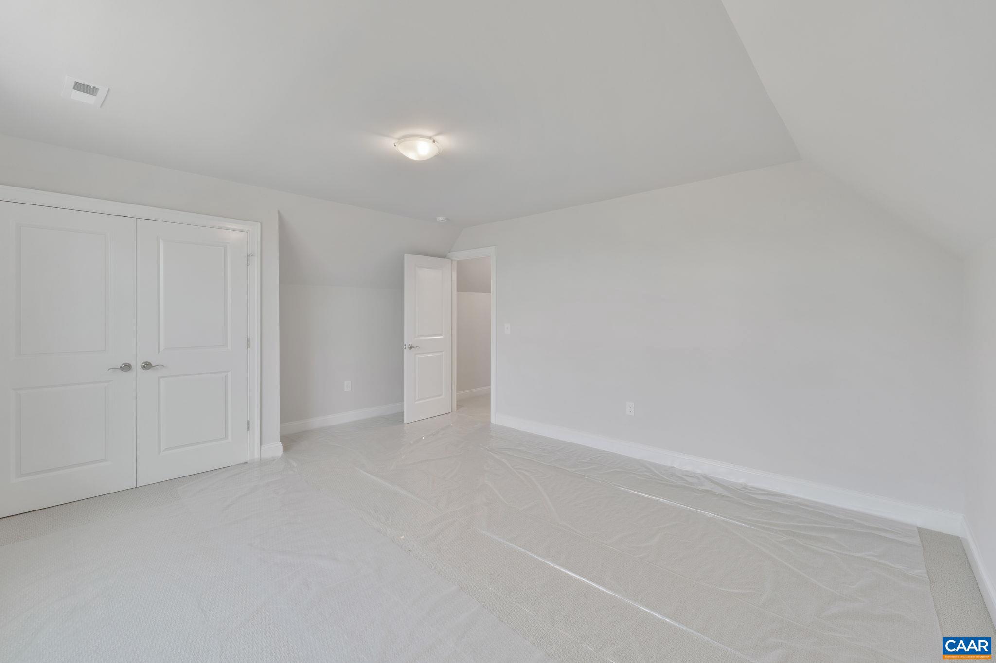 OLD TRAIL - Residential