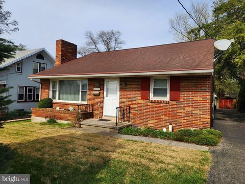 Photo of 925 S Spruce Street, ELIZABETHTOWN, PA 17022 (MLS # PALA2068510)