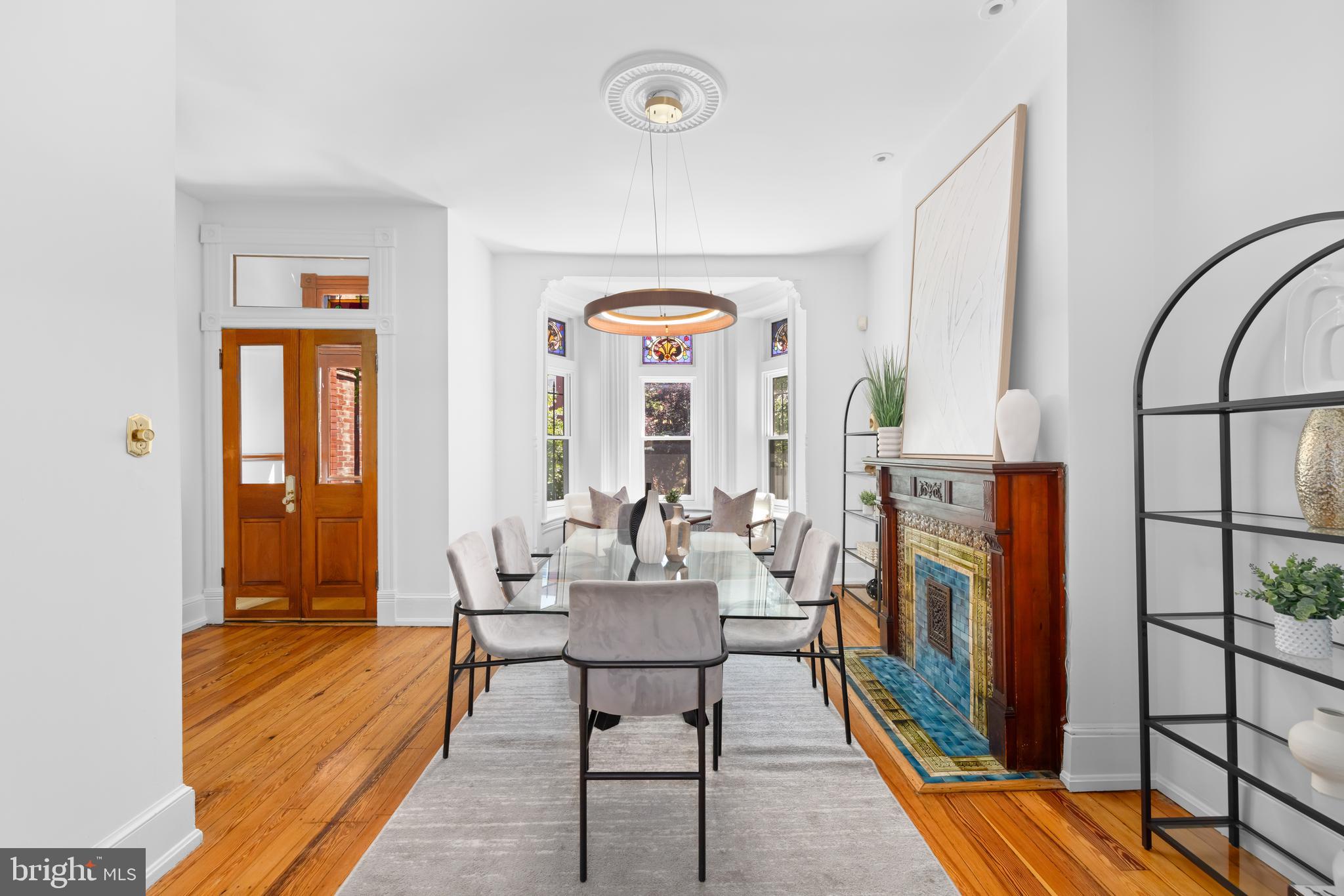 123 4TH STREET SE