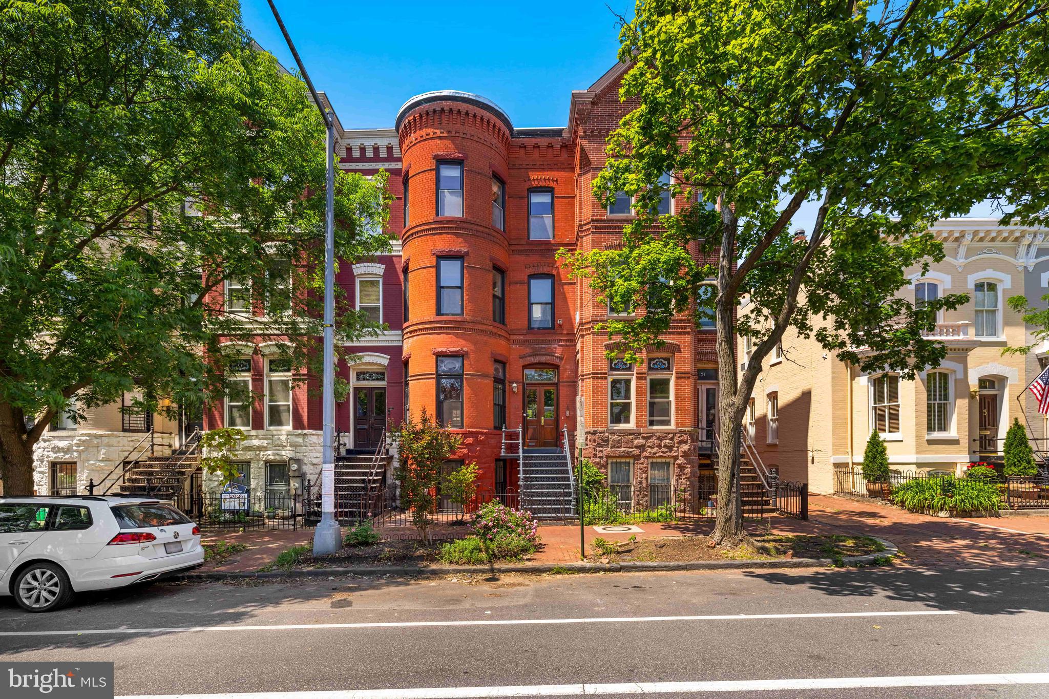 123 4TH STREET SE