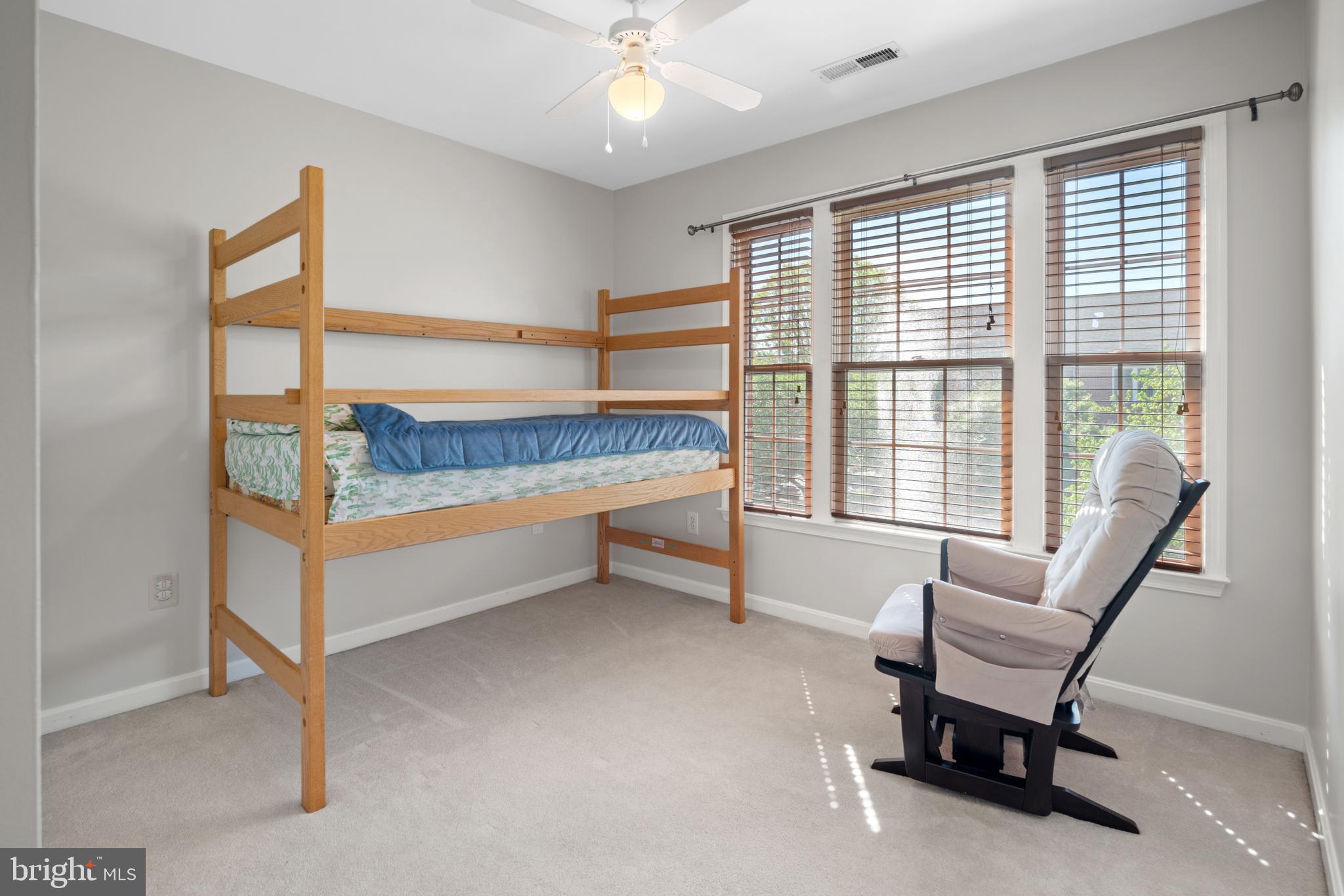 ROSE HILL FALLS - Residential