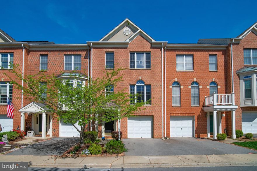 This stunning 3 bed, 3.5 bath townhouse is ready to give you the perfect home experience! With three levels of space and a den/exercise room for all your needs. This stunning kitchen has a built-in cooktop and an island, creating the perfect atmosphere. The open floor plan flows seamlessly into a bright sunroom that will bring warmth and joy to your home! With bathrooms on each floor as well as an outdoor deck and patio - this townhouse is ideal for entertaining guests in style. Enjoy complete privacy with its fully enclosed fence around lush grass. Inside awaits a gorgeous Master bedroom boasting high ceilings plus luxurious double sinks in the ensuite bathroom along with a stand-up shower and soaker tub - take relaxation up another level! The roof has a lifetime warranty transferable to the new owner.
All offers will be reviewed and accepted through Finaloffer.com.