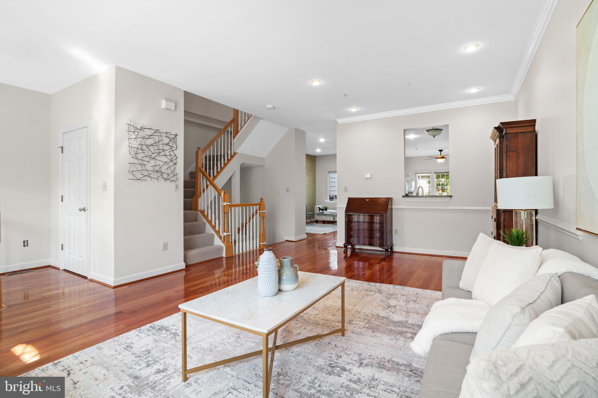 ROSE HILL FALLS - Residential