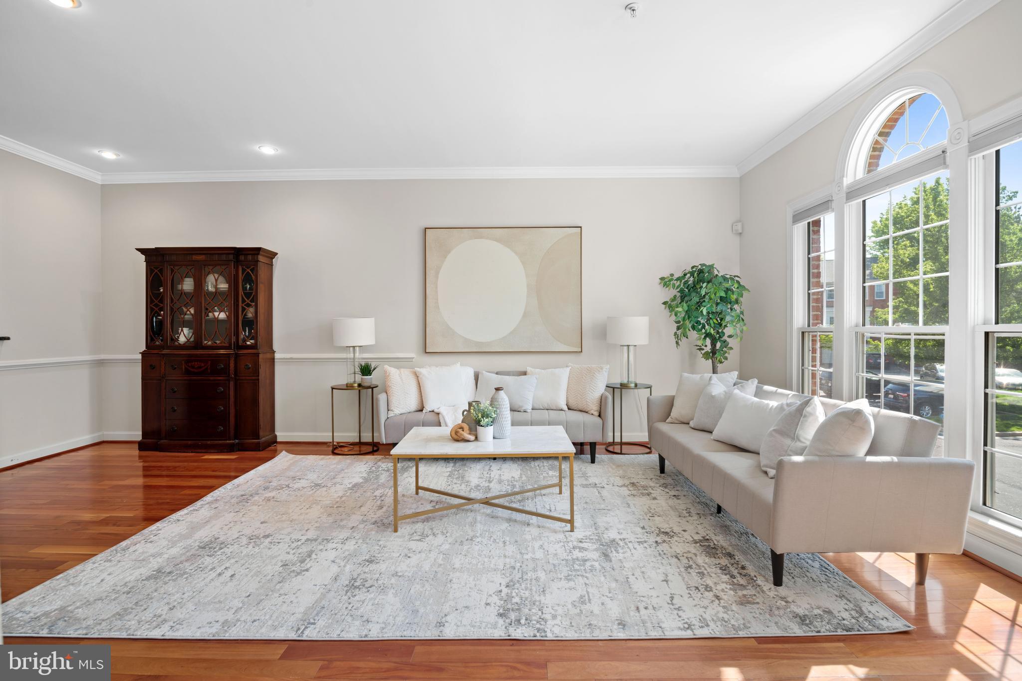 ROSE HILL FALLS - Residential