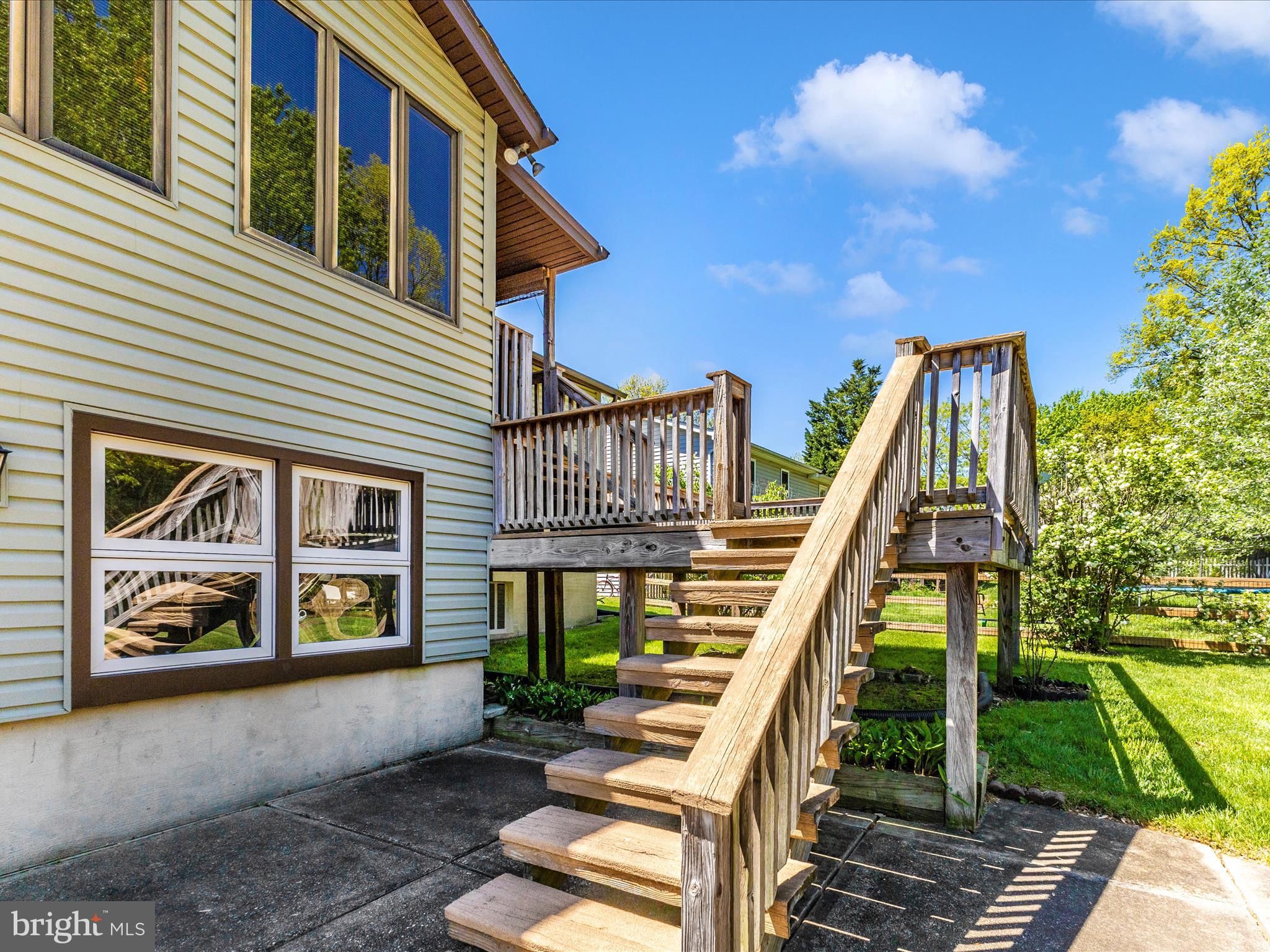 LAKE SHORE - Residential