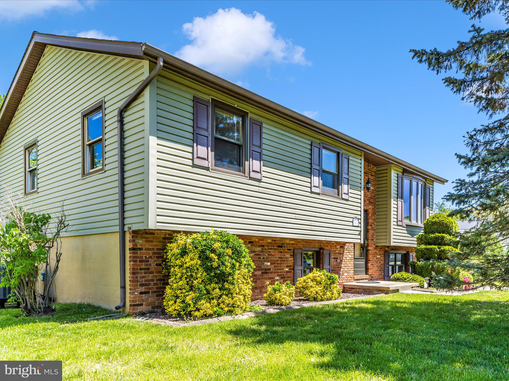 LAKE SHORE - Residential