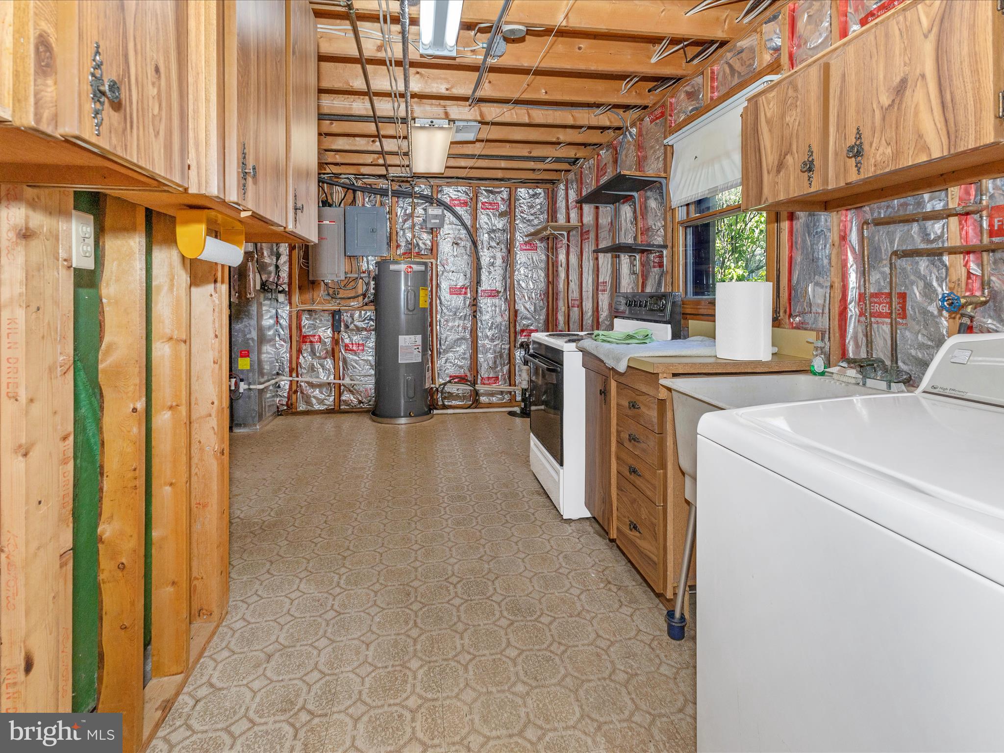 LAKE SHORE - Residential