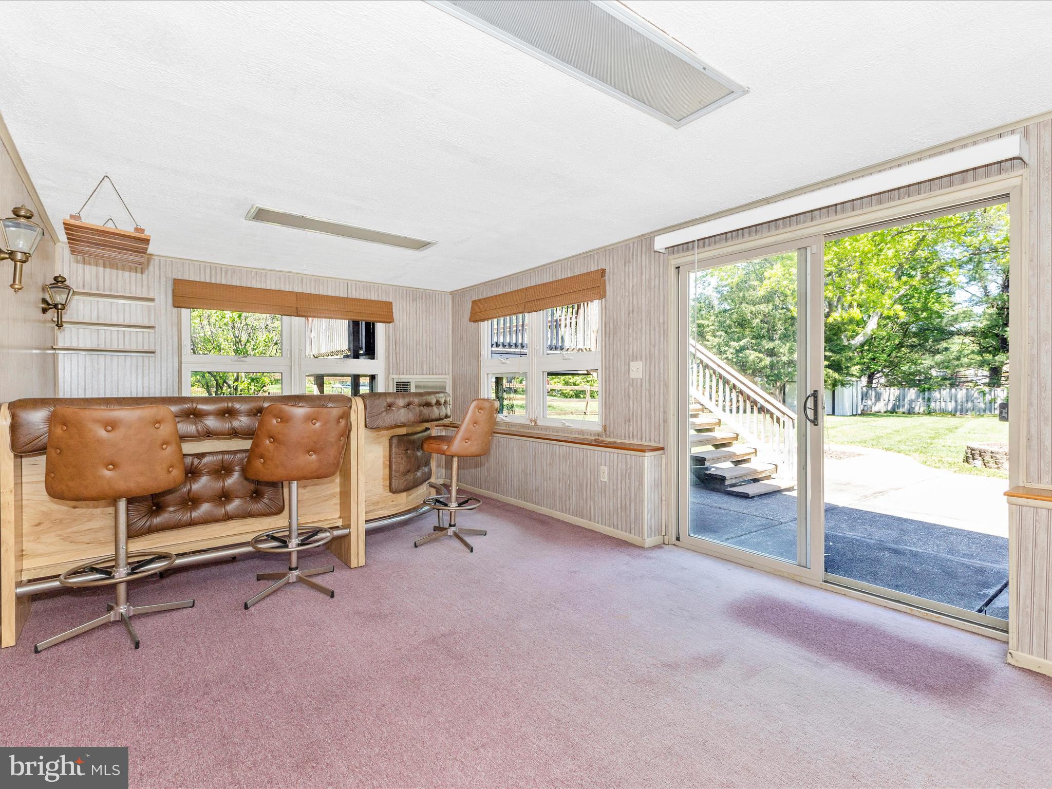 LAKE SHORE - Residential