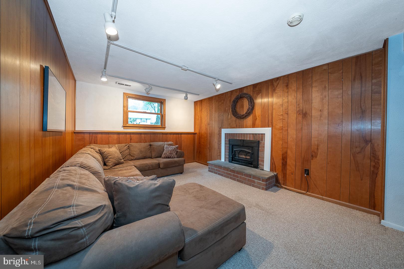 BOB WHITE FARMS - Residential