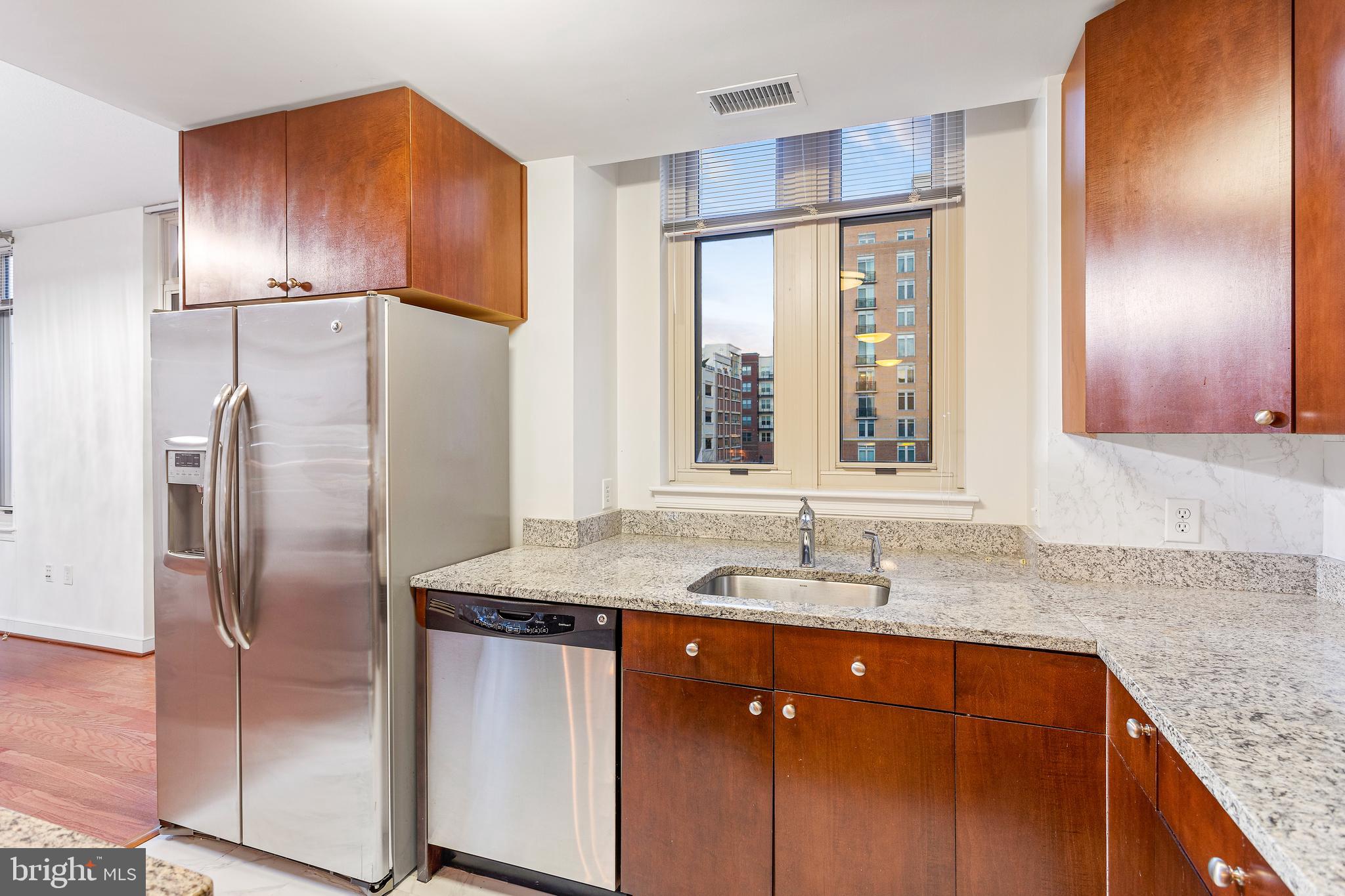 NATIONAL HARBOR - Residential Lease