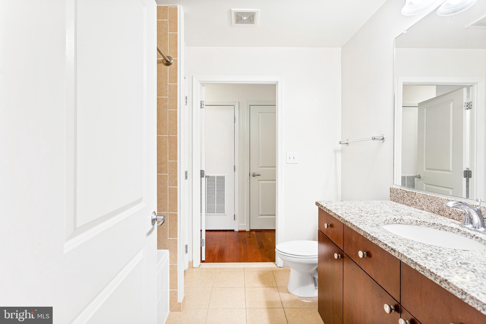 NATIONAL HARBOR - Residential Lease