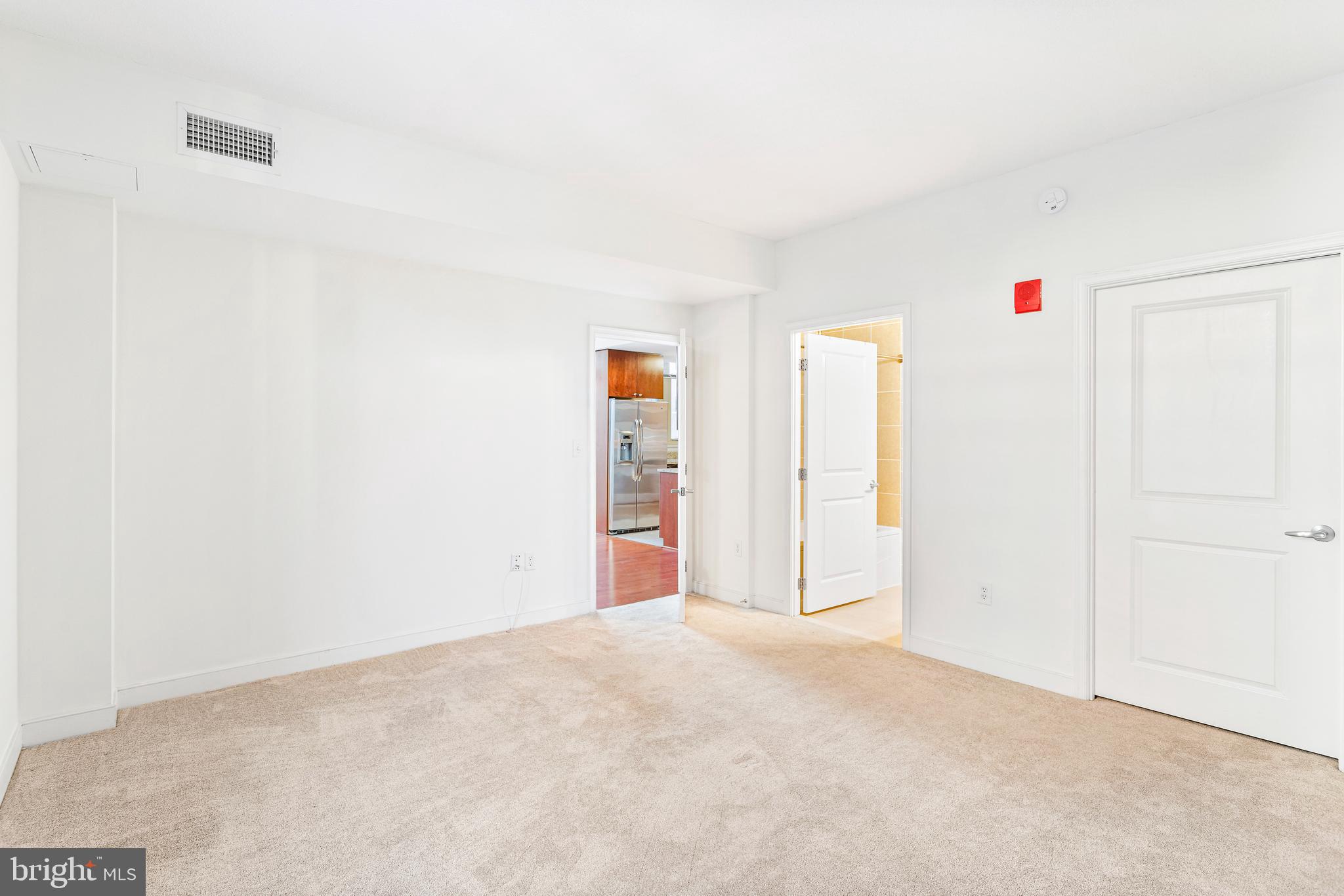 NATIONAL HARBOR - Residential Lease