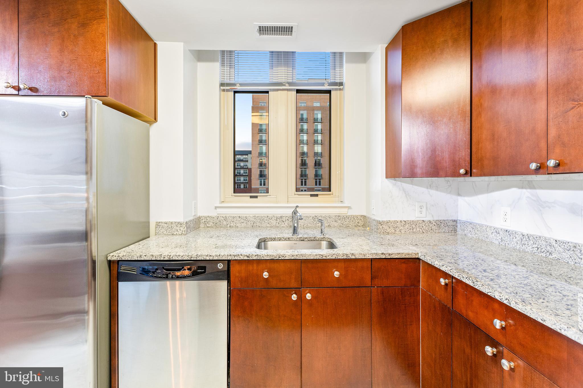 NATIONAL HARBOR - Residential Lease