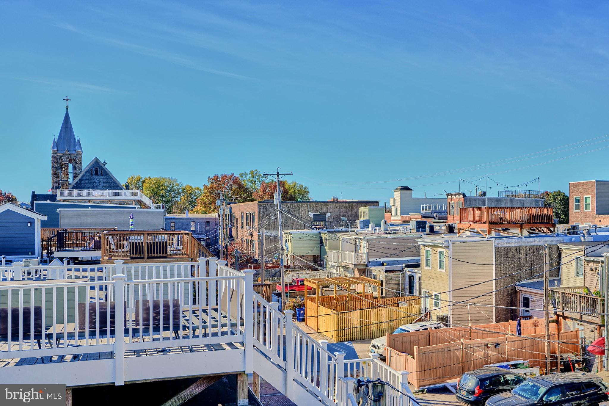 LOCUST POINT - Residential
