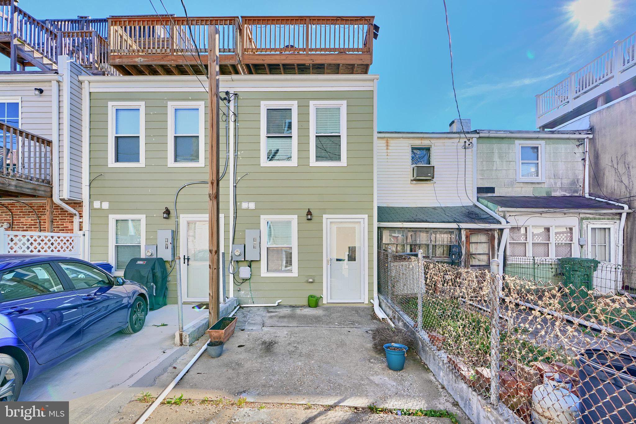 LOCUST POINT - Residential