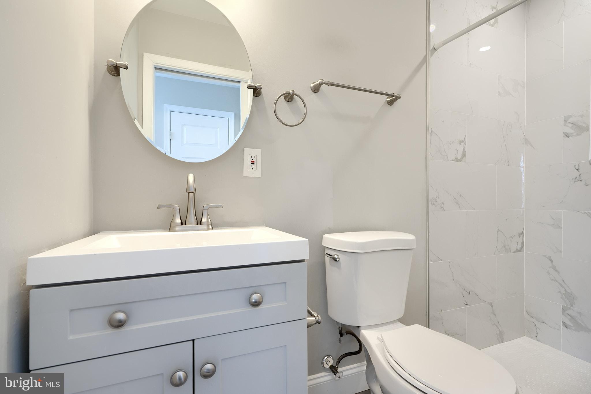 LOCUST POINT - Residential