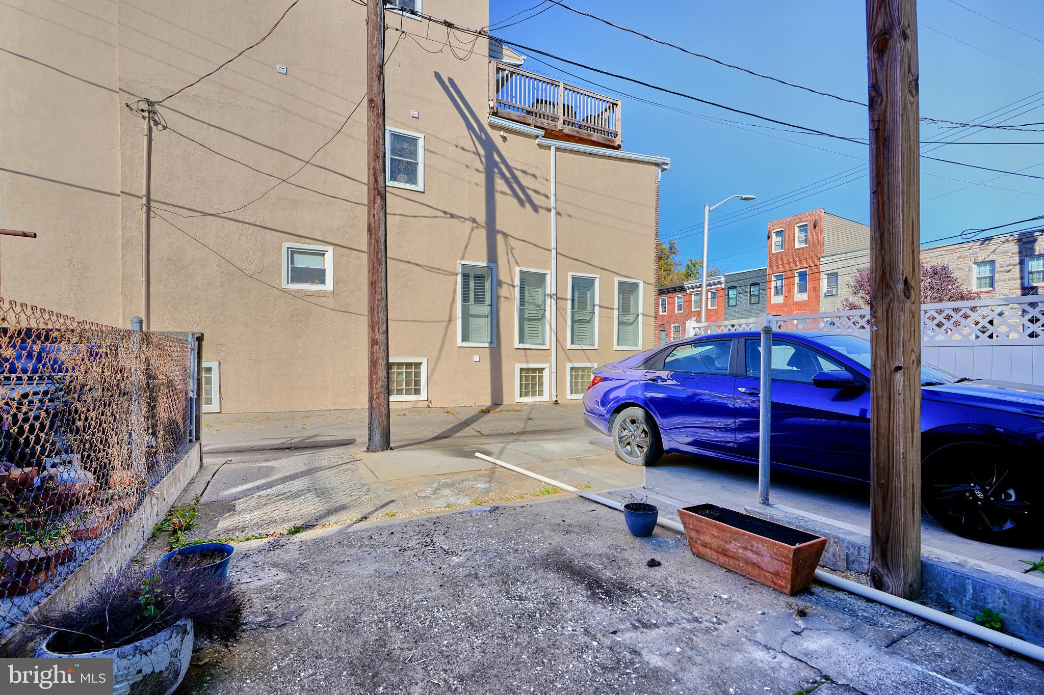 LOCUST POINT - Residential