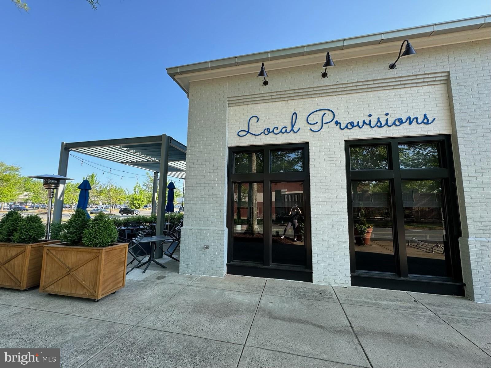 POTOMAC LAKES - Residential Lease