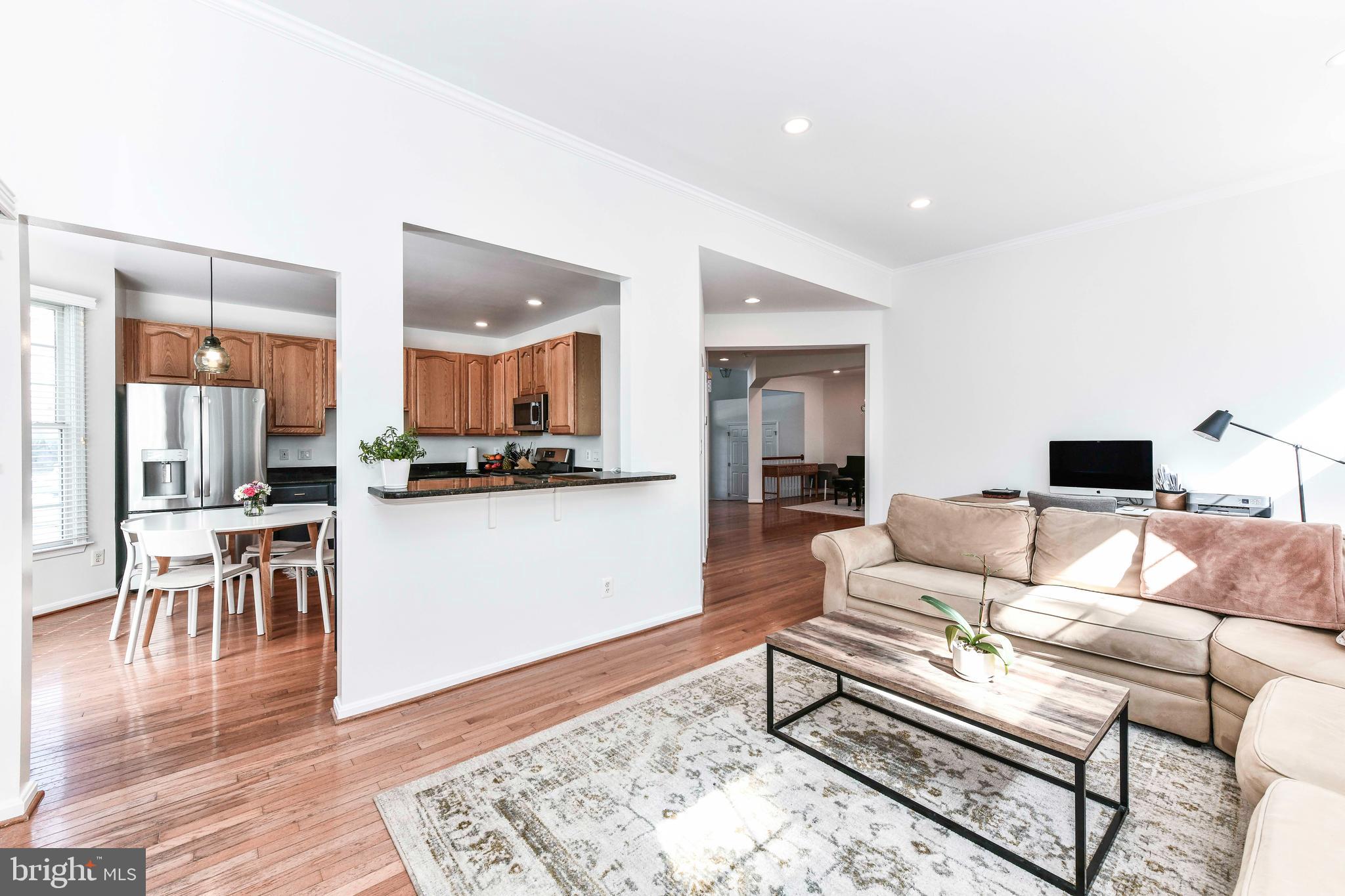 POTOMAC LAKES - Residential Lease