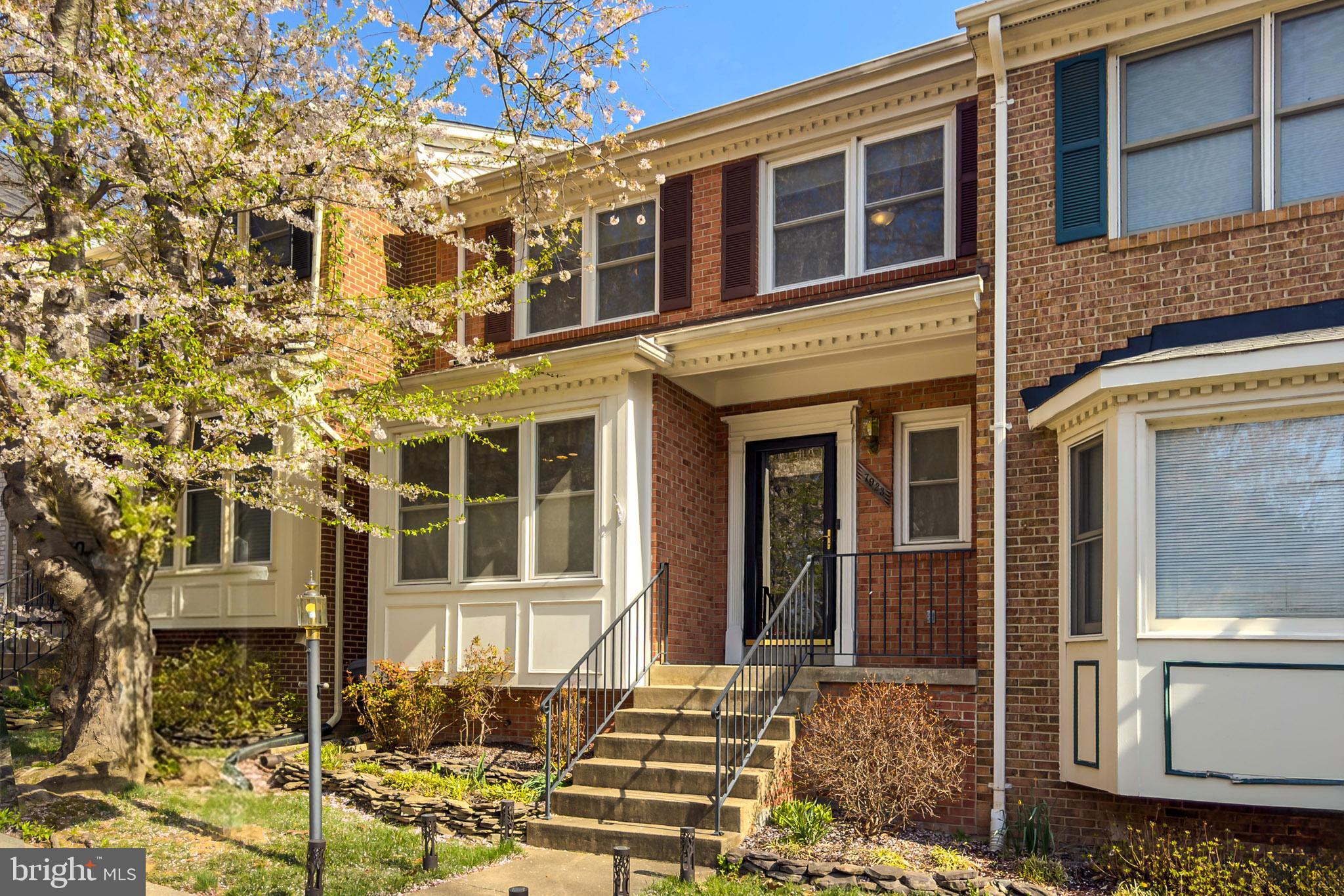 7923 VALLEYFIELD DRIVE