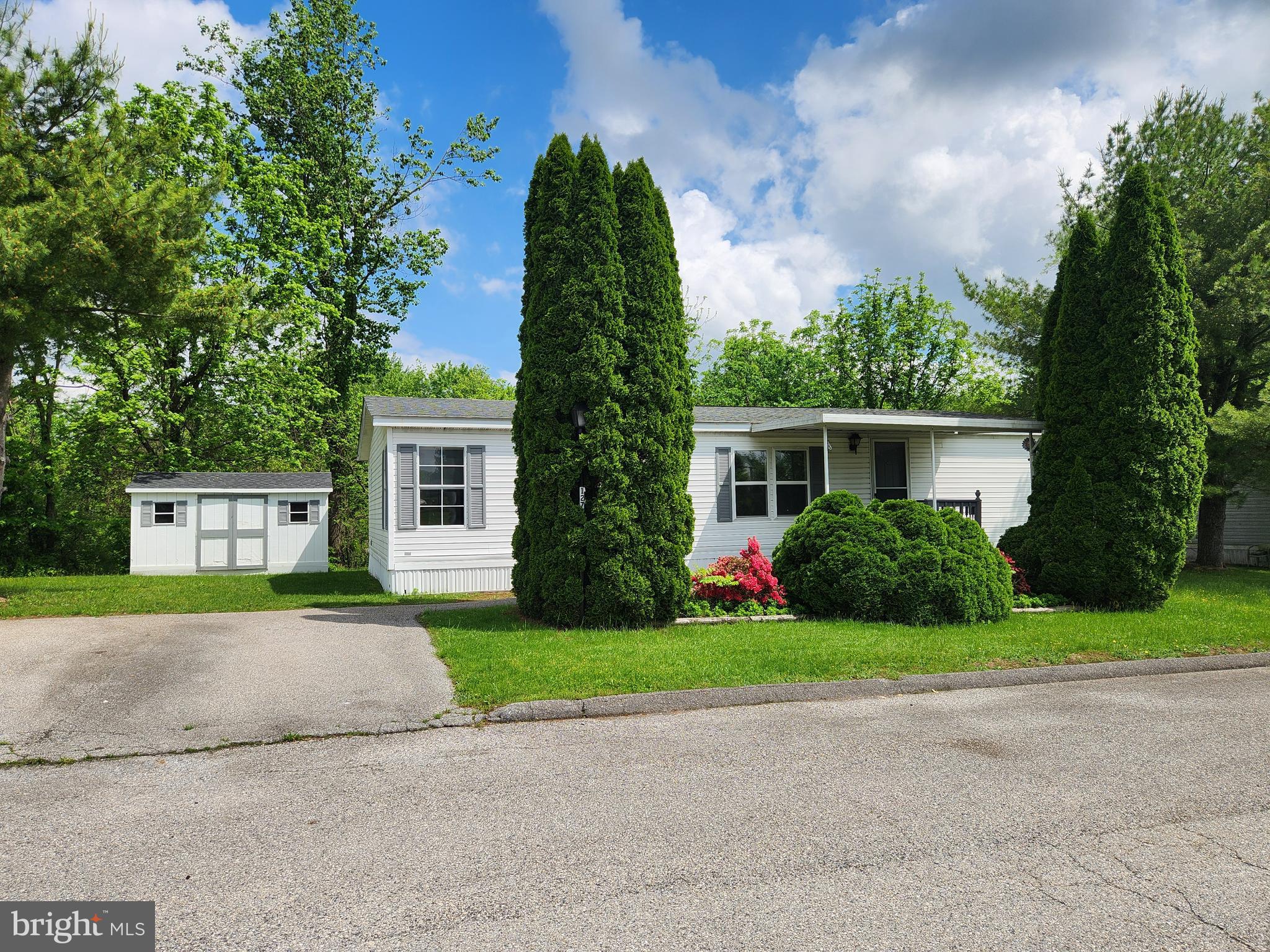 NEWBERRY FARMS - Residential