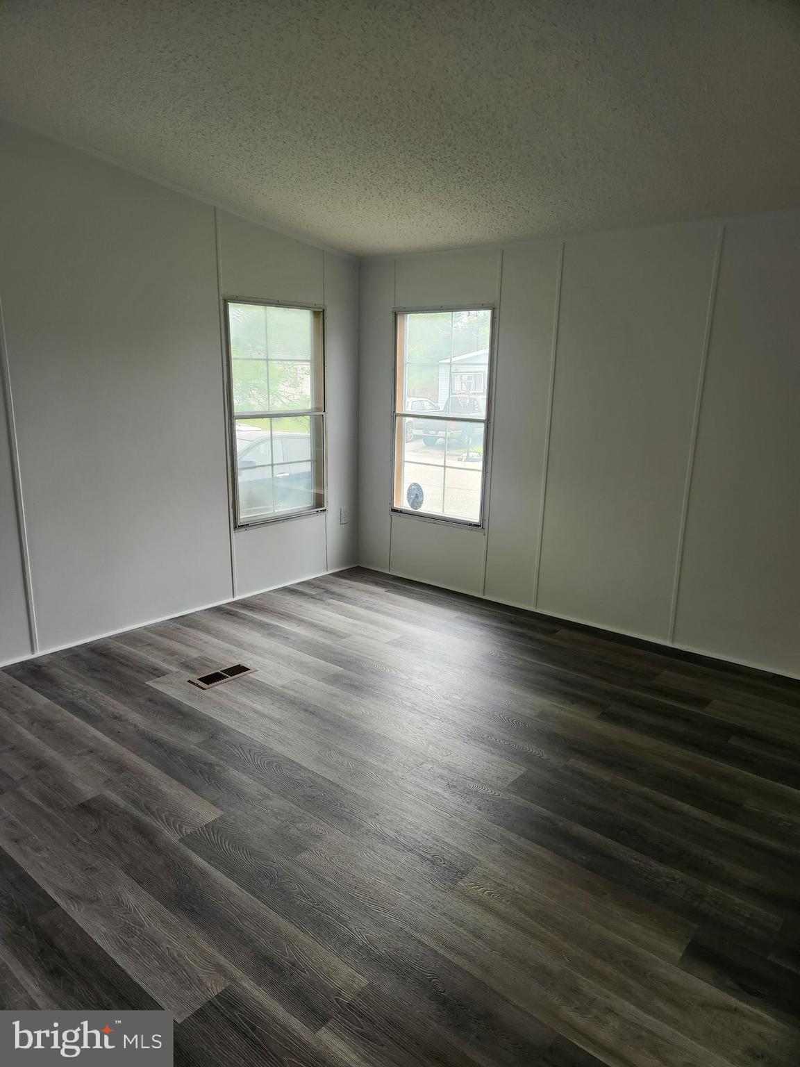 NEWBERRY FARMS - Residential