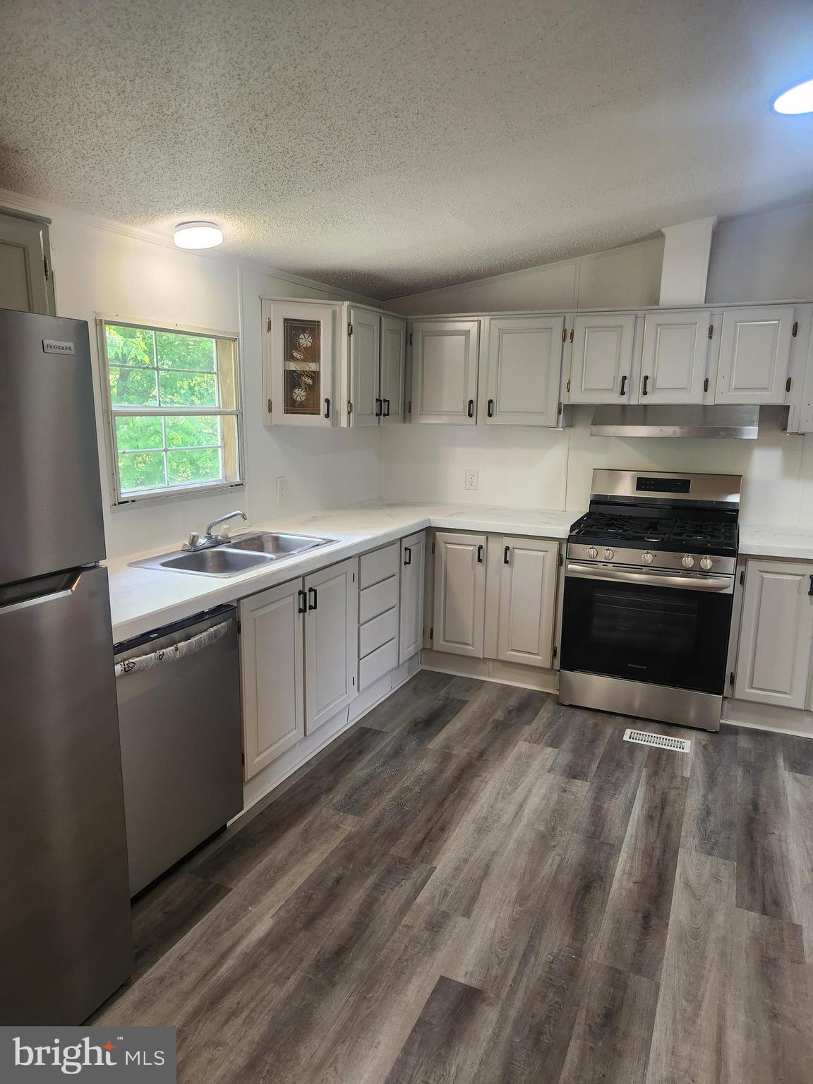 NEWBERRY FARMS - Residential