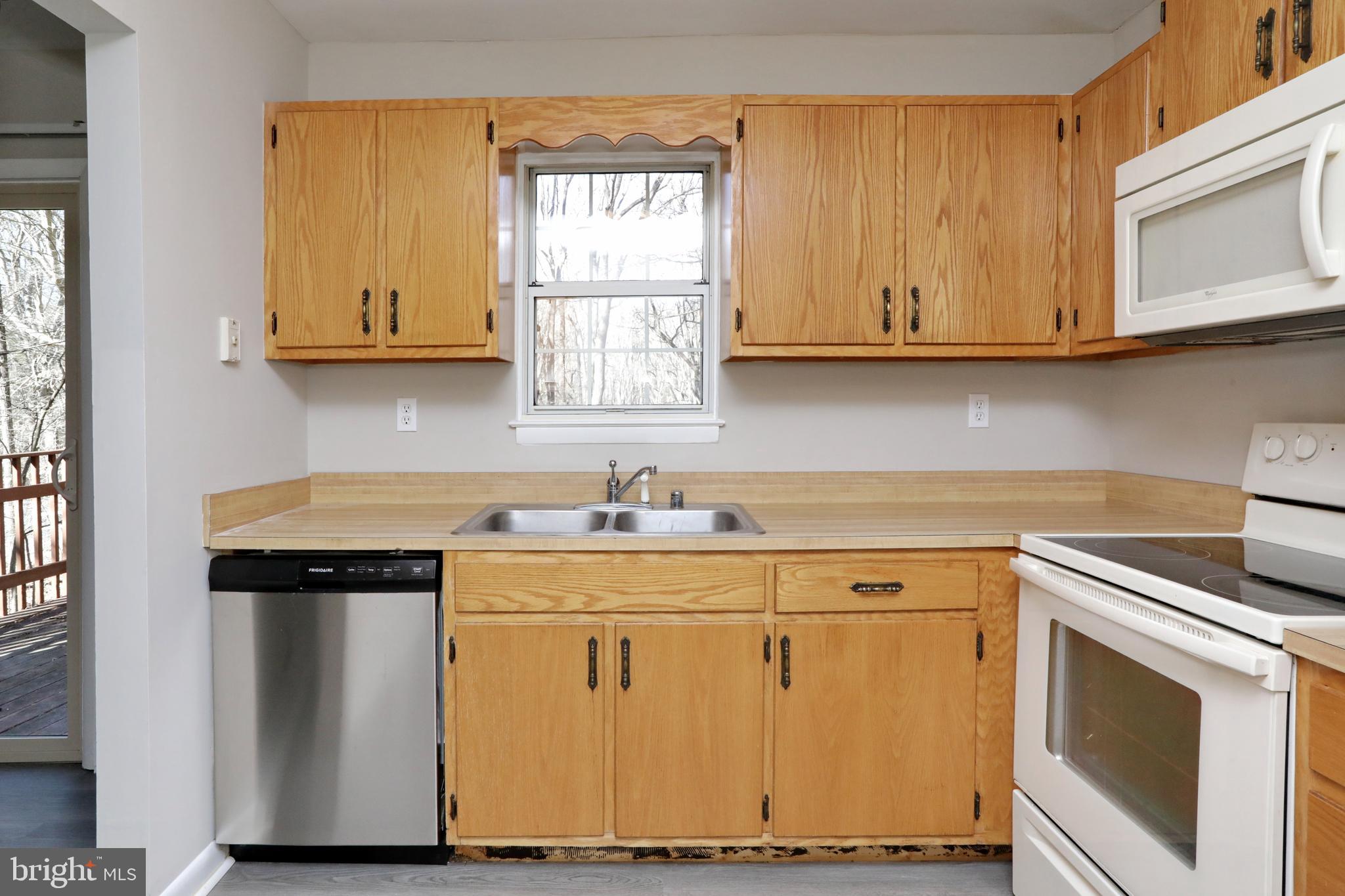 RIDGEVIEW - Residential