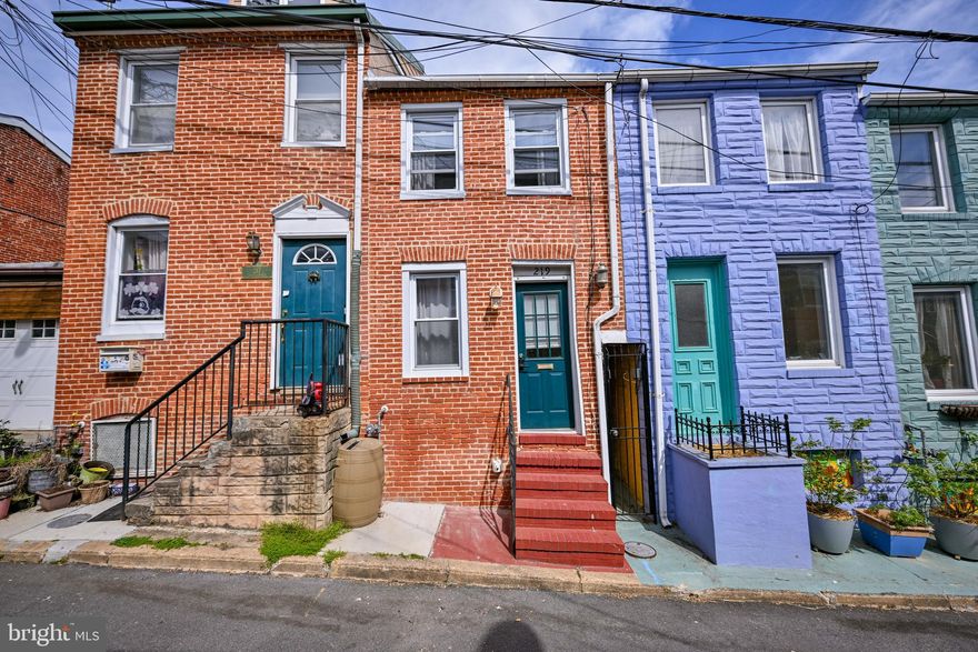 Searching for your perfect spot in the heart of downtown, without breaking the bank? This charming one-bedroom, 1 full bathroom gem in Upper Fells Point offers the perfect blend of comfort and city living. Inside, you'll find a galley kitchen, a dedicated dining area, a cozy living room, and a spacious bedroom with two closets. There's also a convenient office space, in-unit laundry, and a full bath. Step outside to your private patio—ideal for entertaining friends or enjoying a quiet morning cup of coffee. Close to Patterson Park, Canton, Historic Fells Point, Harbor East, the Inner Harbor, Johns Hopkins Hospital, top restaurants, and public transit. New Carpet, HVAC less than 1 year old, New Water Heater, and Central A/C!